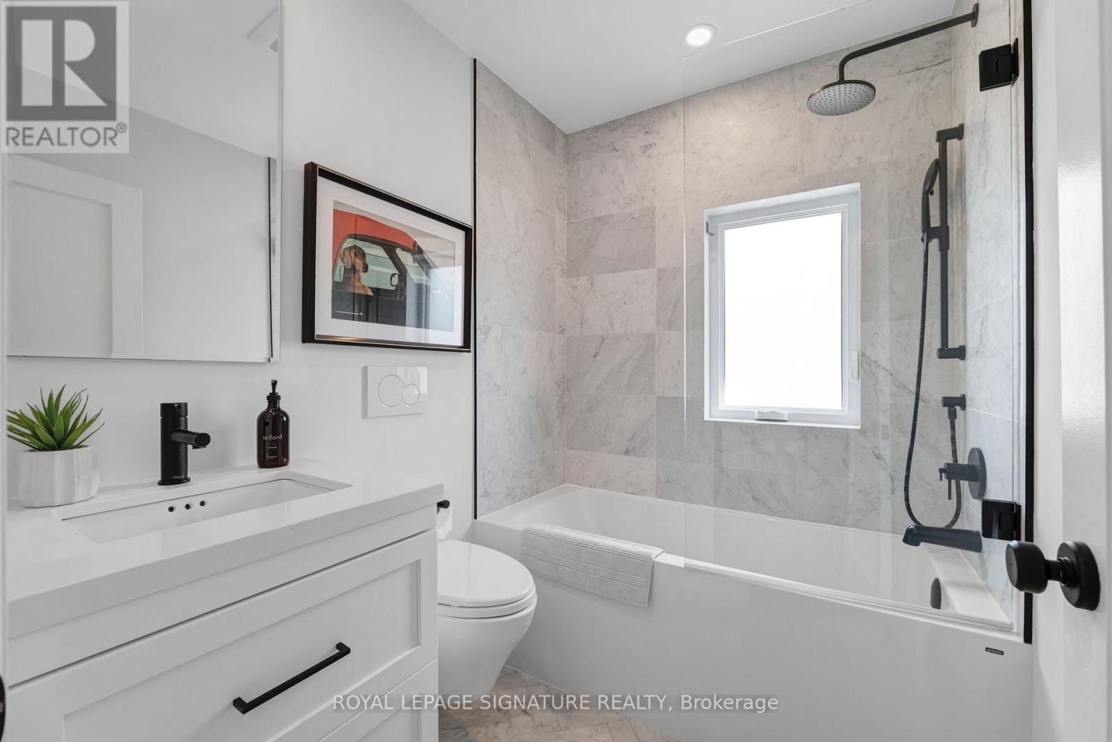 124 Donlea Drive, Toronto, Ontario  M4G 2M5 - Photo 21 - C13765594