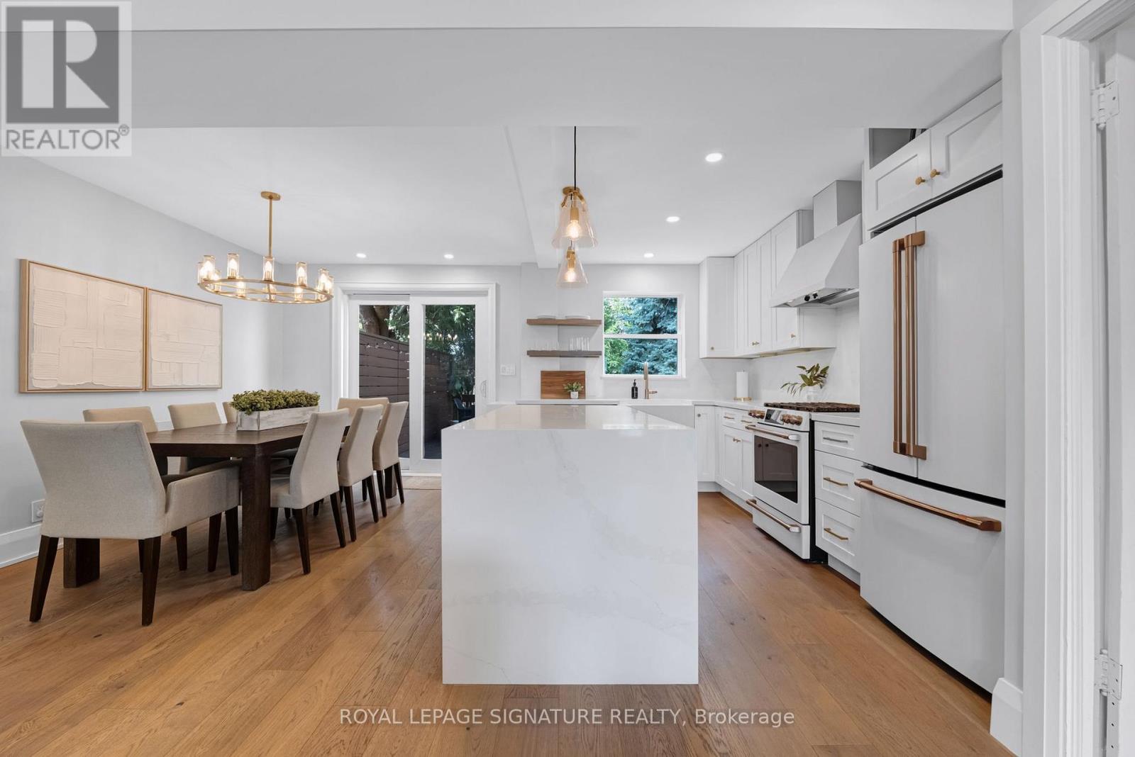 124 Donlea Drive, Toronto, Ontario  M4G 2M5 - Photo 7 - C13765594