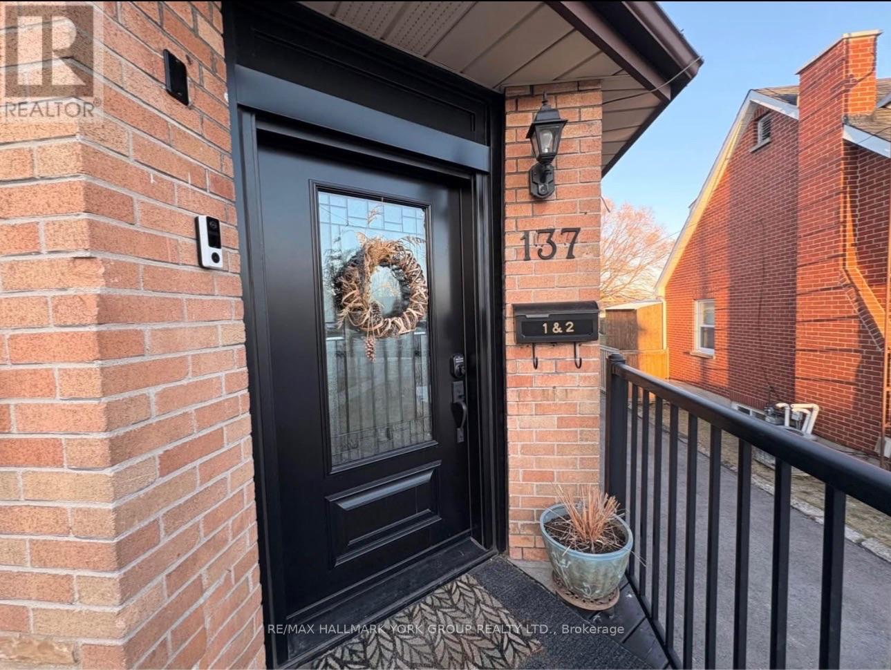 137 Rosehill Boulevard, Oshawa, Ontario L1J 5G8 - Photo 2 - E13765462