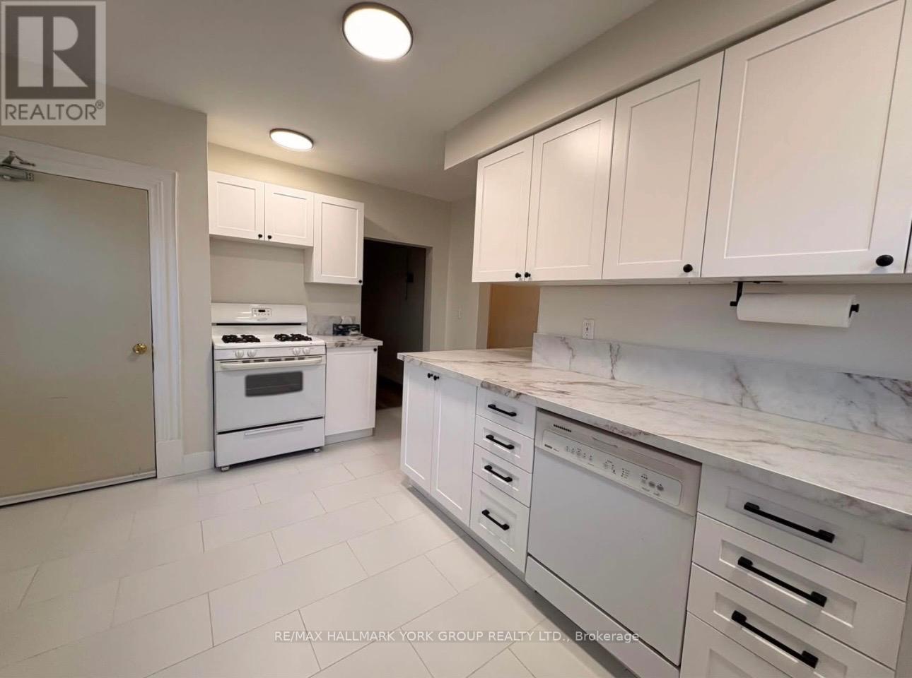 137 Rosehill Boulevard, Oshawa, Ontario L1J 5G8 - Photo 9 - E13765462