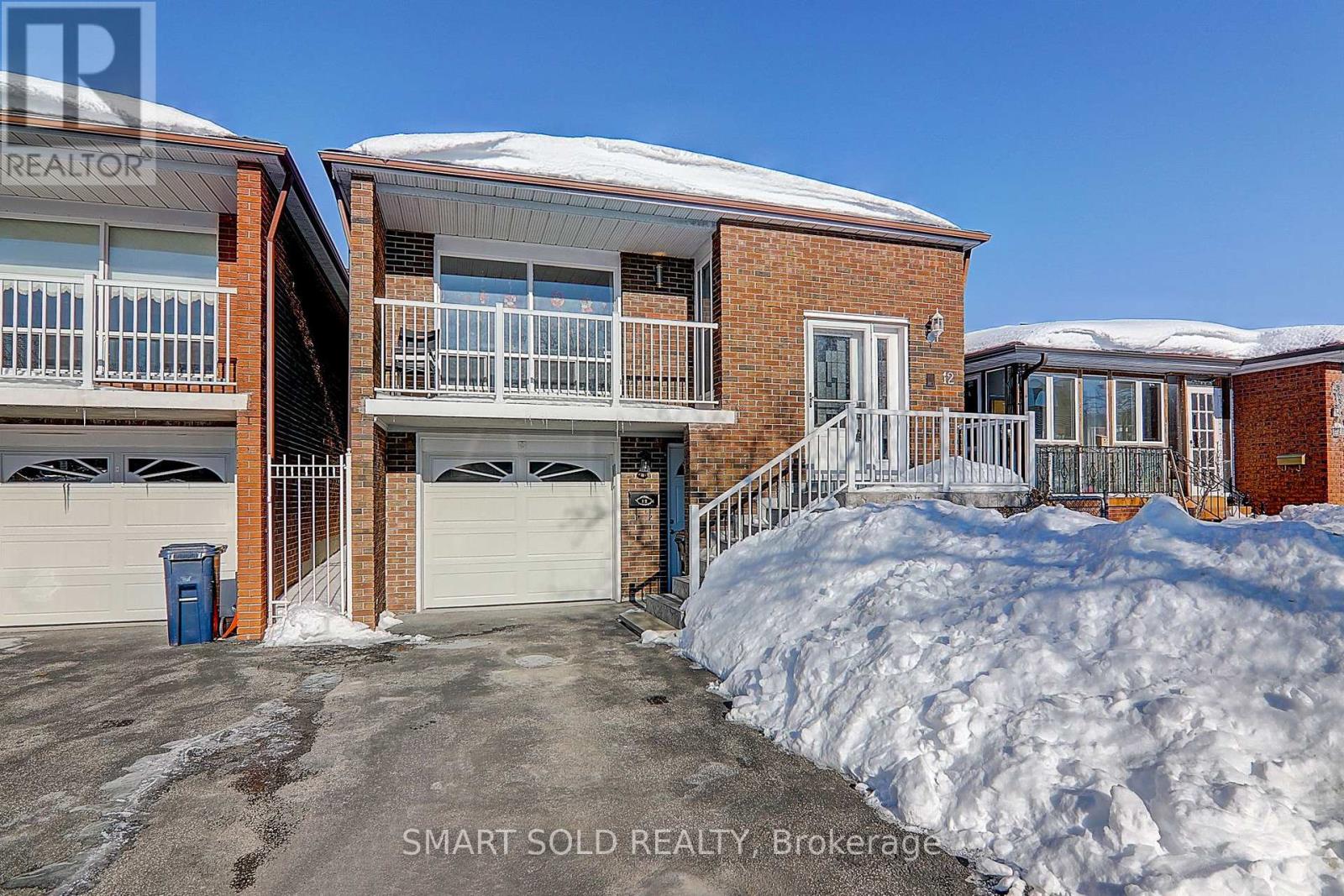 12 GLENDINNING AVENUE, Toronto, Ontario