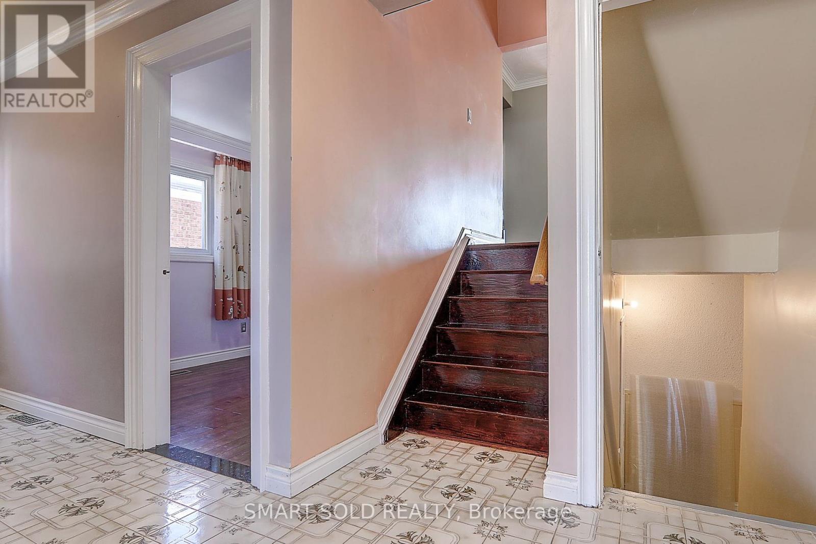 12 Glendinning Avenue, Toronto, Ontario  M1W 3G2 - Photo 19 - E13765512