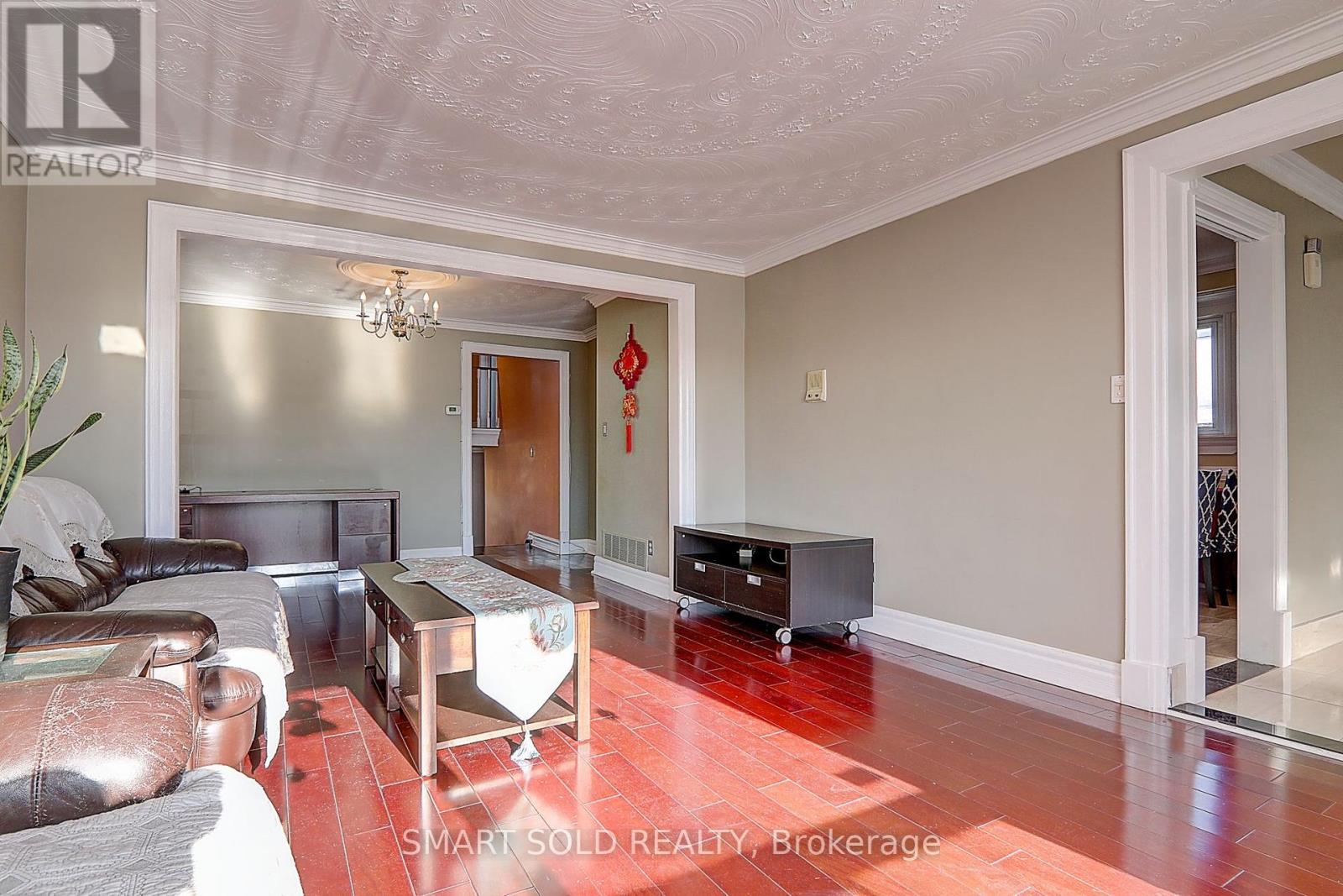 12 Glendinning Avenue, Toronto, Ontario  M1W 3G2 - Photo 6 - E13765512