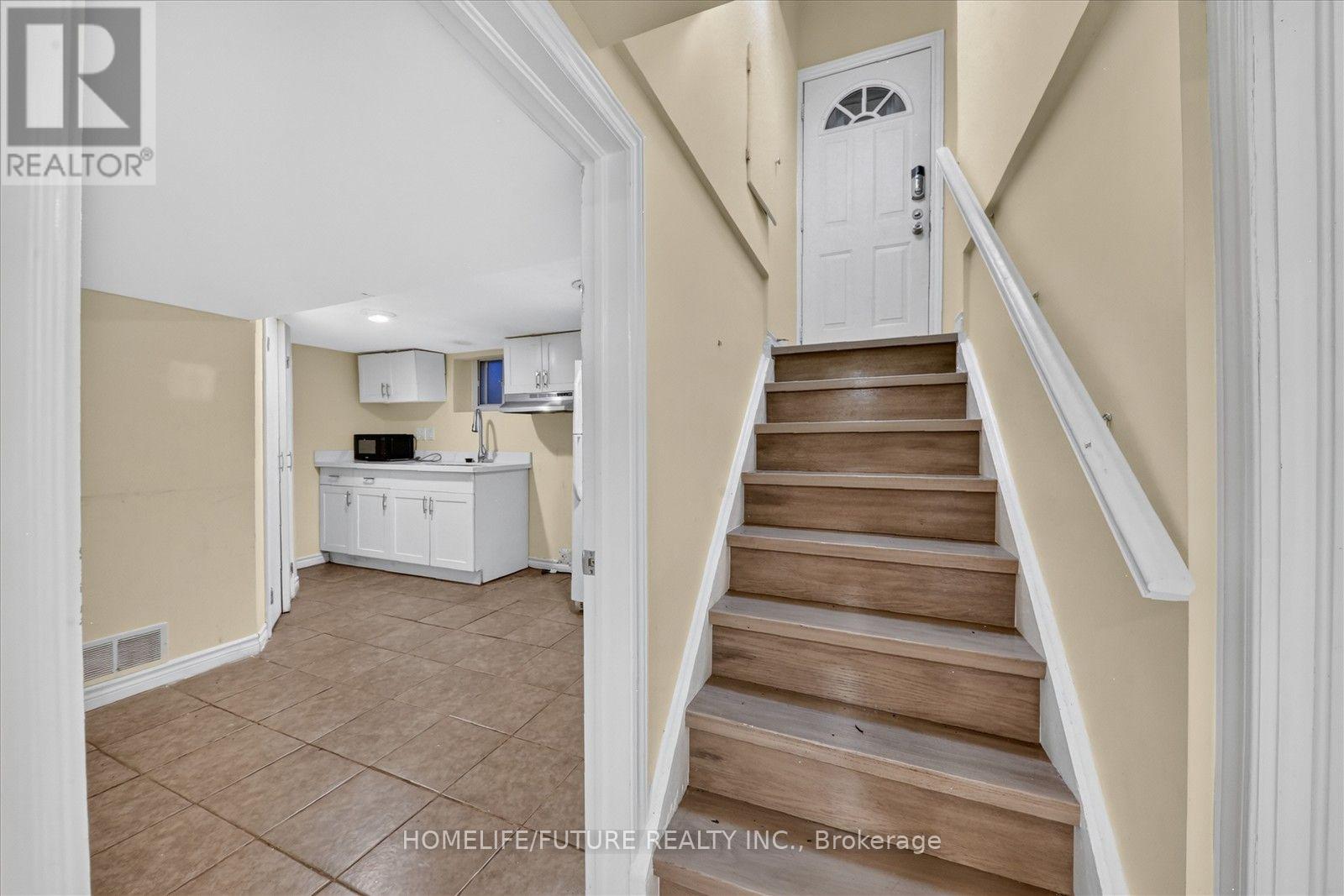 Bsmt - 46 Stamford Square N, Toronto, Ontario  M1L 1X6 - Photo 2 - E13765538