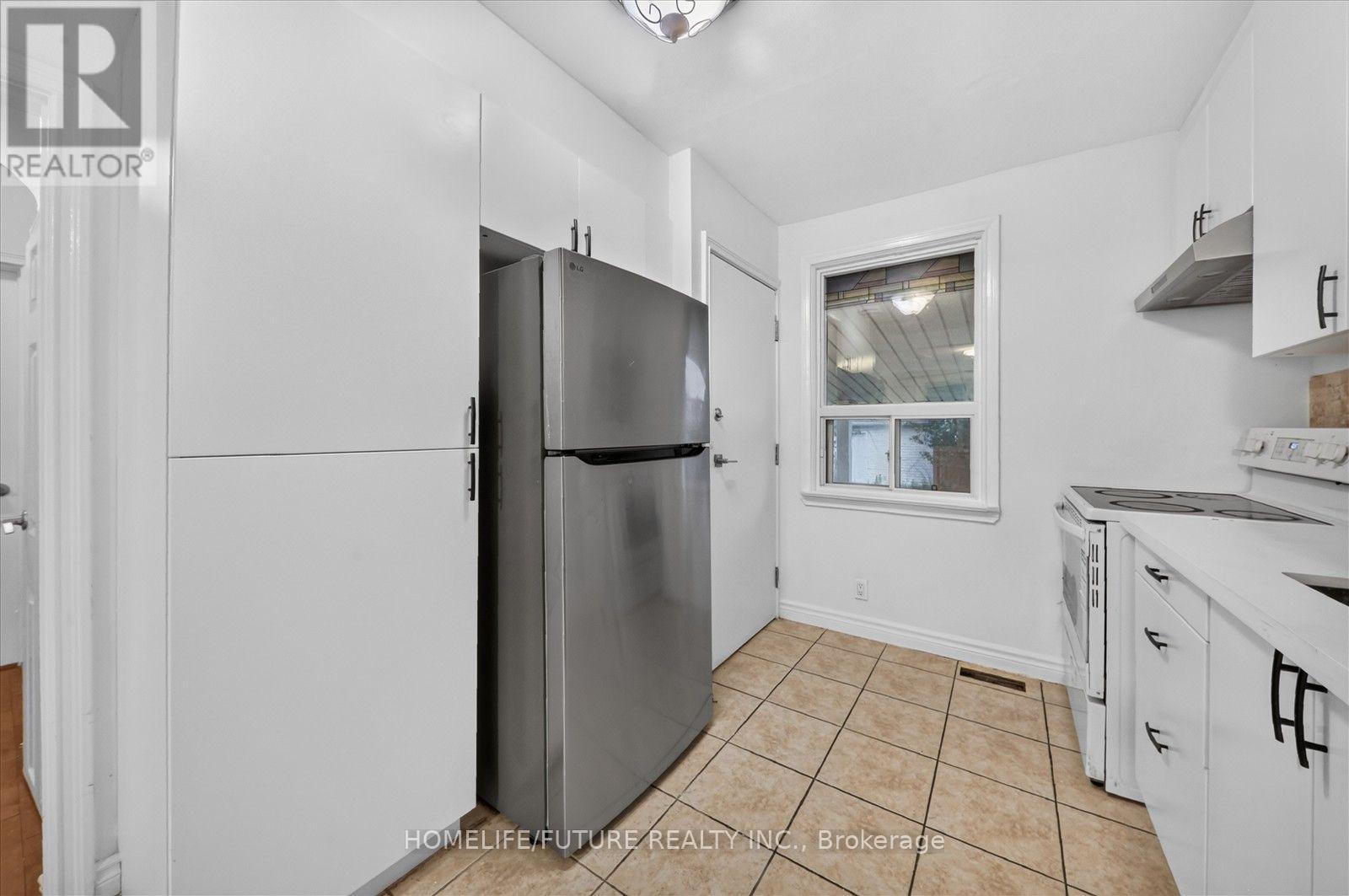 Main - 46 Stamford Square N, Toronto, Ontario  M1L 1X6 - Photo 11 - E13765548
