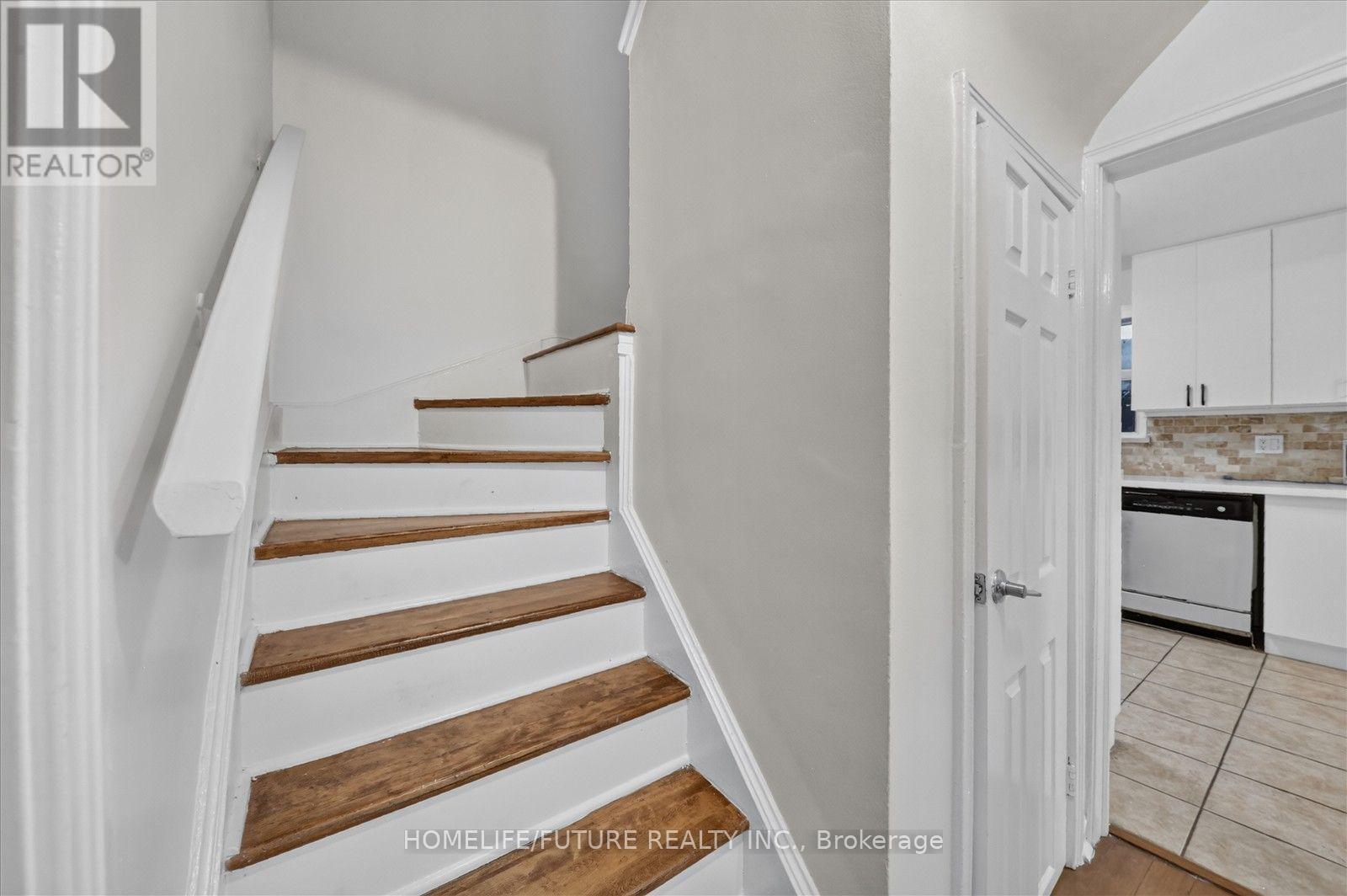 Main - 46 Stamford Square N, Toronto, Ontario  M1L 1X6 - Photo 14 - E13765548