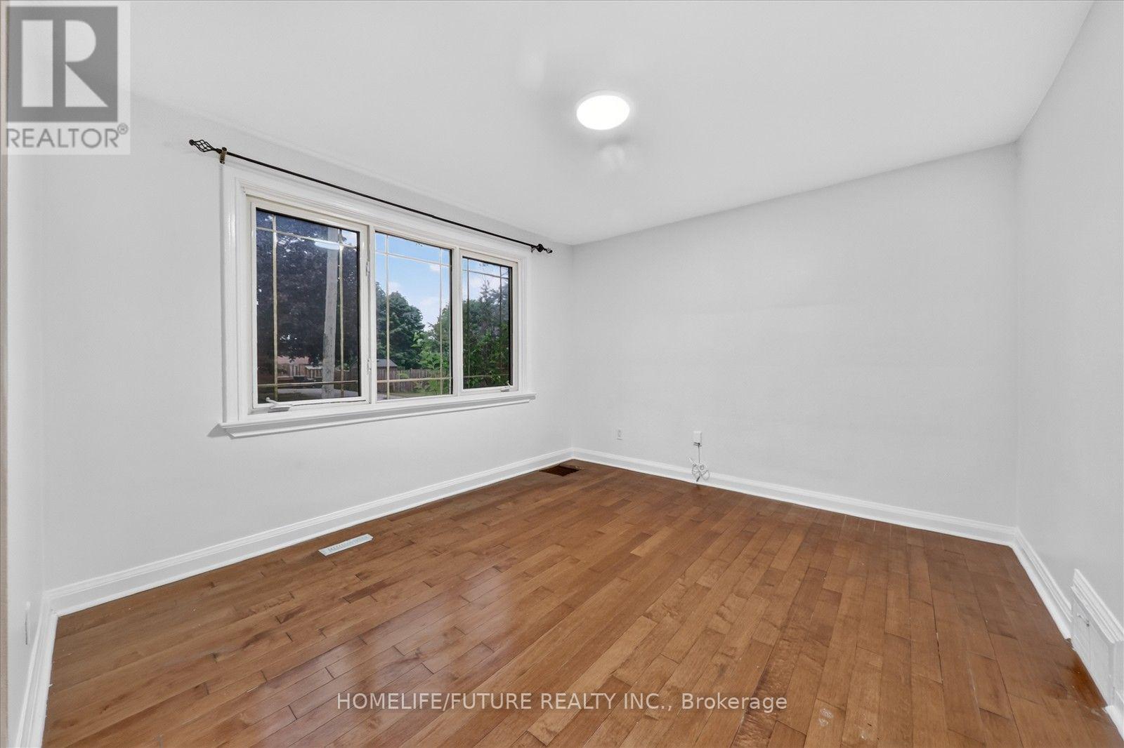 Main - 46 Stamford Square N, Toronto, Ontario  M1L 1X6 - Photo 4 - E13765548