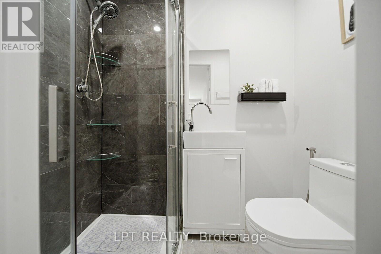110 - 155 Glovers Road, Oshawa, Ontario  L1G 7A4 - Photo 34 - E13765608