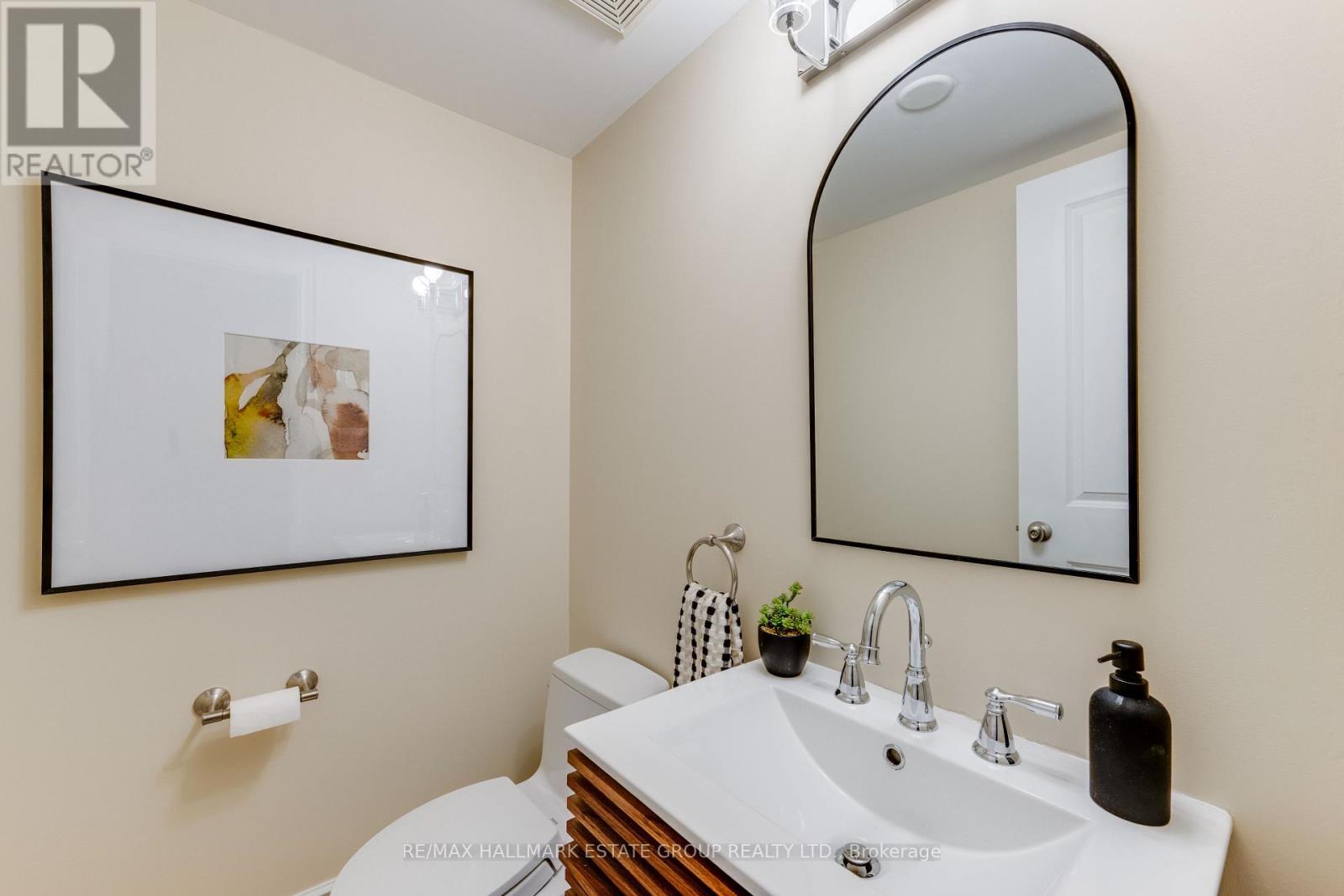 6b Scarborough Road, Toronto, Ontario  M4E 3M5 - Photo 18 - E13765652