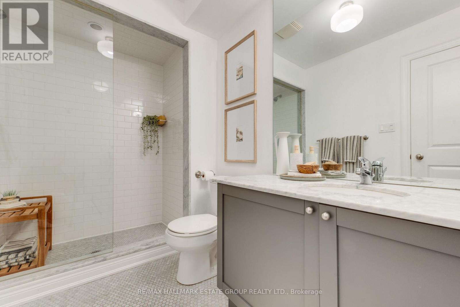 6b Scarborough Road, Toronto, Ontario  M4E 3M5 - Photo 35 - E13765652