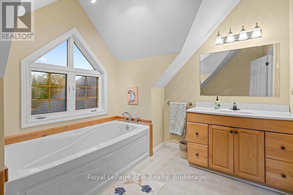 157 Eagle Road, Northern Bruce Peninsula, Ontario  N0H 2R0 - Photo 24 - X13765446