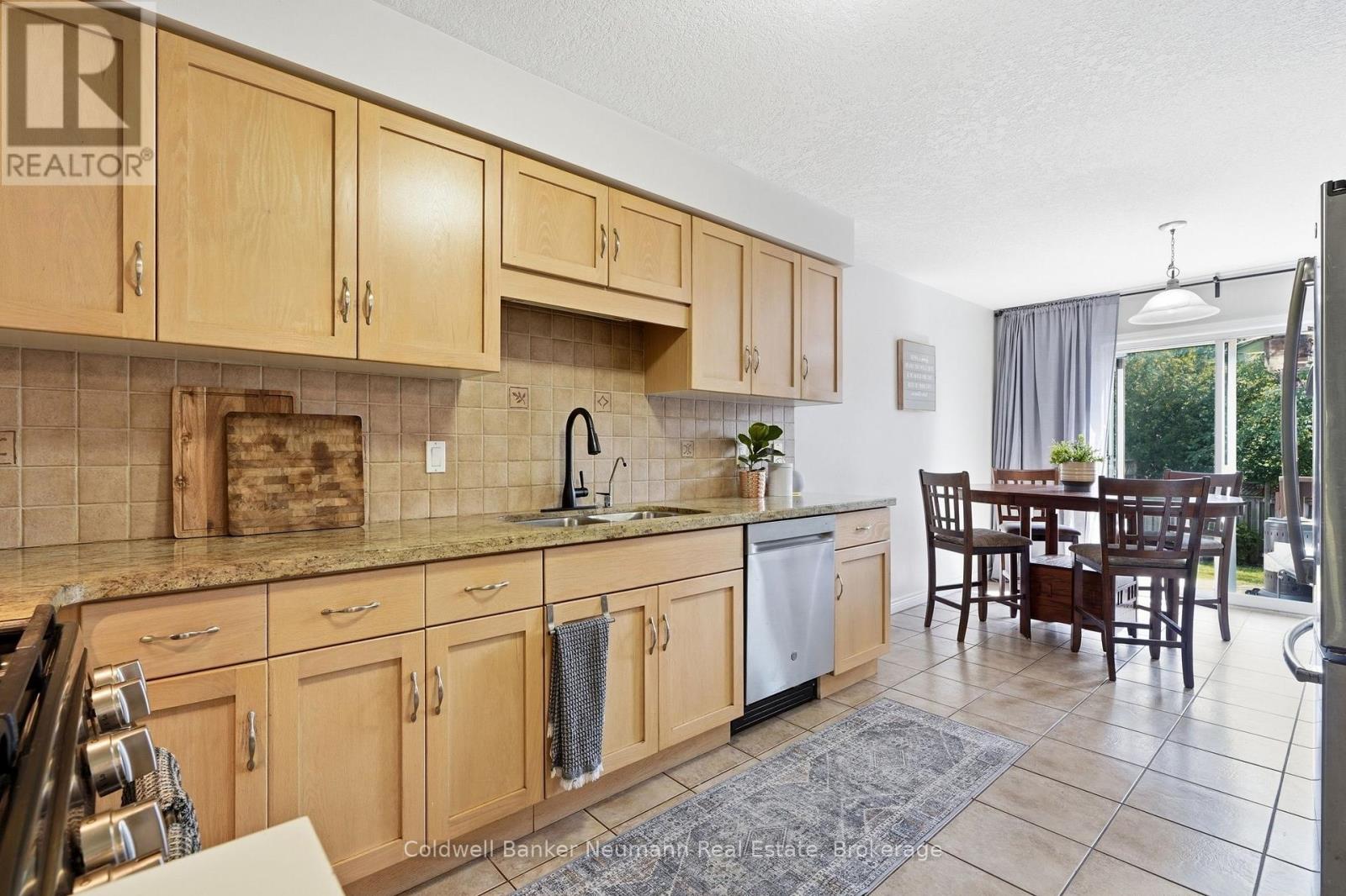 7 Henderson Drive, Guelph, Ontario N1E 0A1 - Photo 7 - X13765598