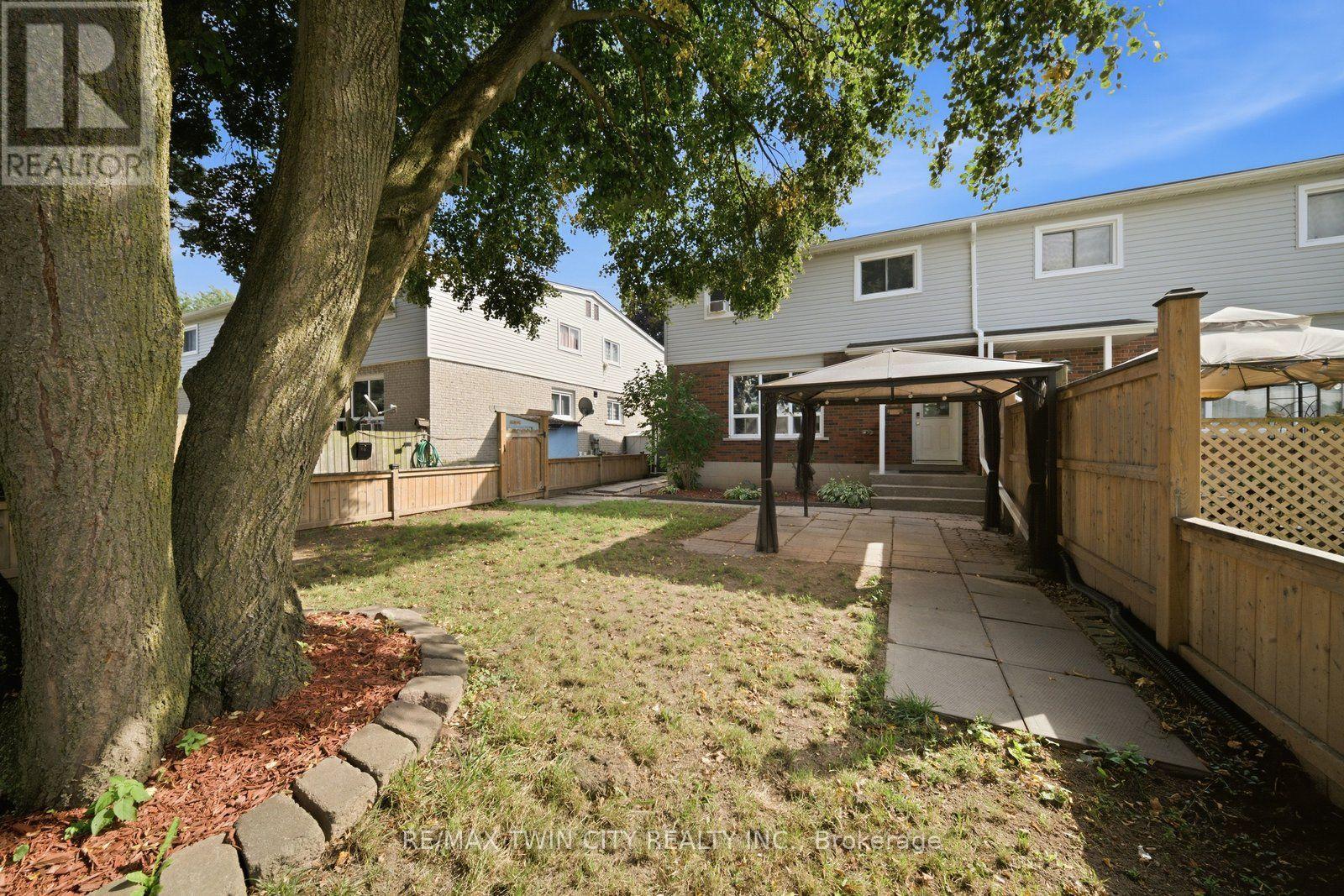 7- 63 Metcalife, Unit C Metcalfe Crescent, Vaughan, Ontario  N3R 2L7 - Photo 31 - N13765478