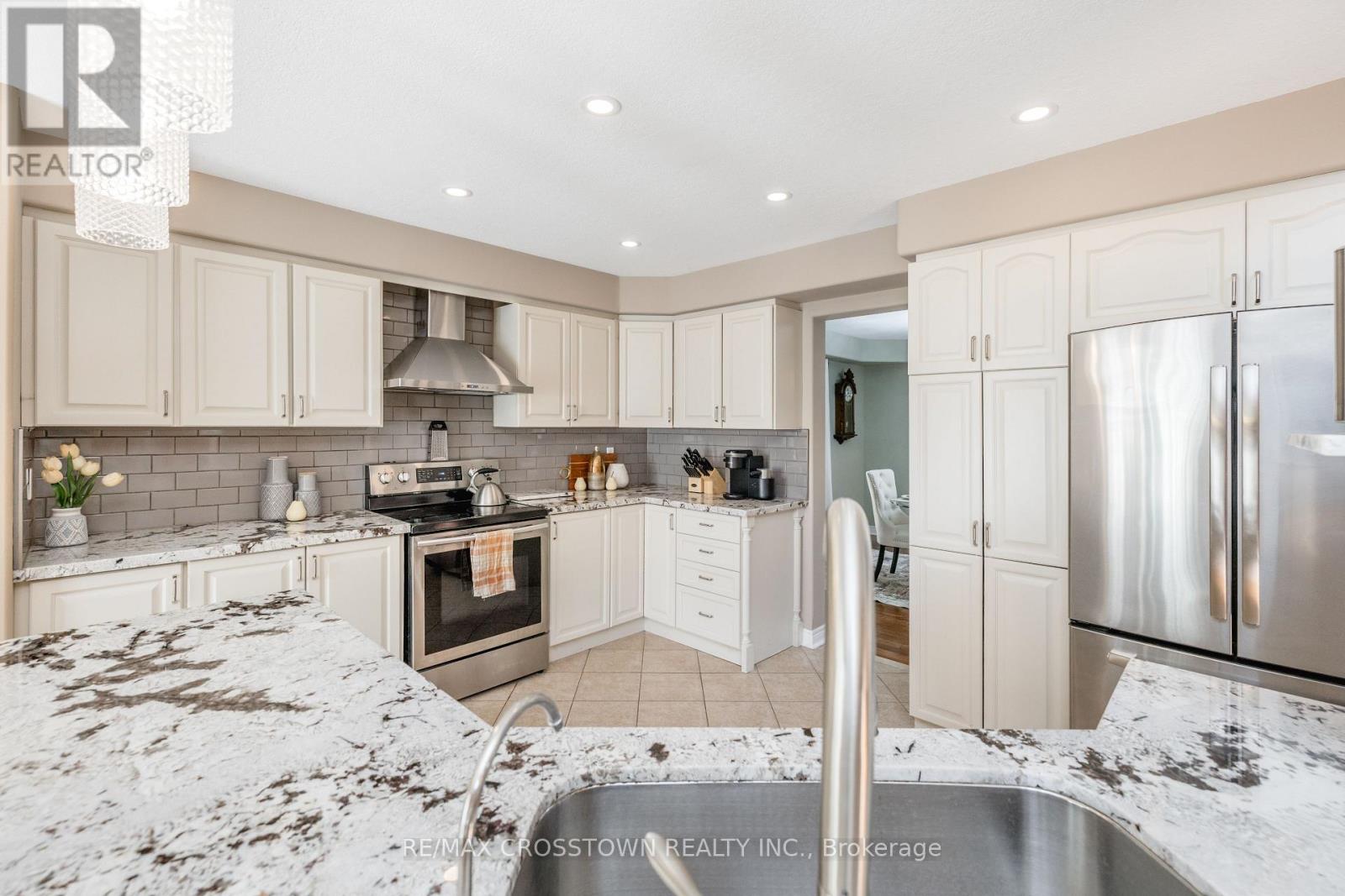 89 Sovereign's Gate, Barrie (Innis-Shore), Ontario L4N 0Y9 - Photo 18 - S13765570