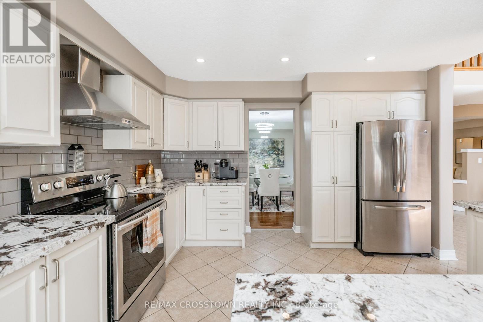 89 Sovereign's Gate, Barrie (Innis-Shore), Ontario L4N 0Y9 - Photo 19 - S13765570