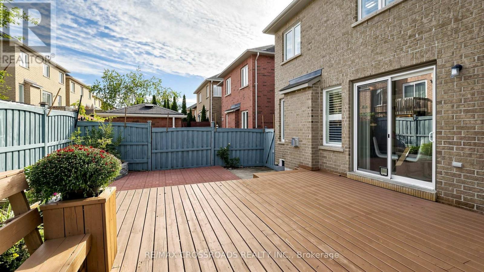 42 Bowkett Drive, Richmond Hill, Ontario  L4E 0L7 - Photo 47 - N13765524
