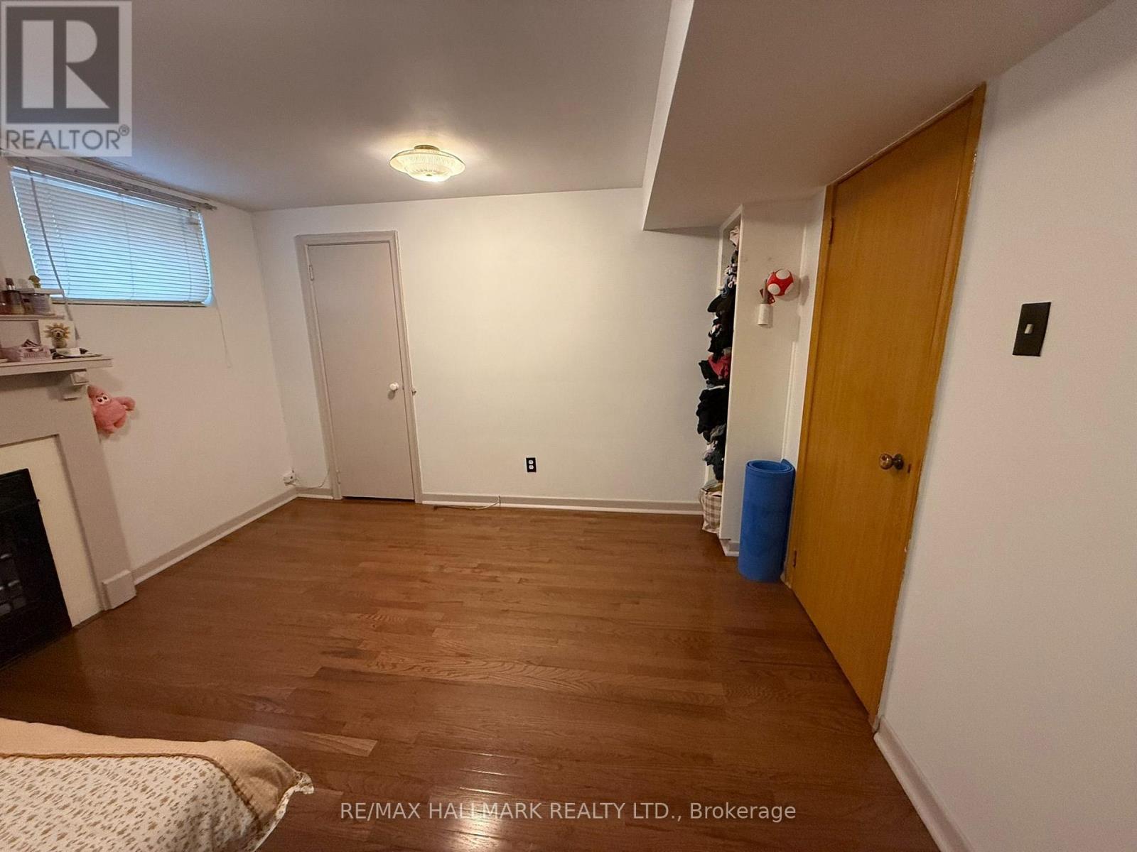 9 Macleod Street, Toronto, Ontario  M6L 2M7 - Photo 17 - W13765458