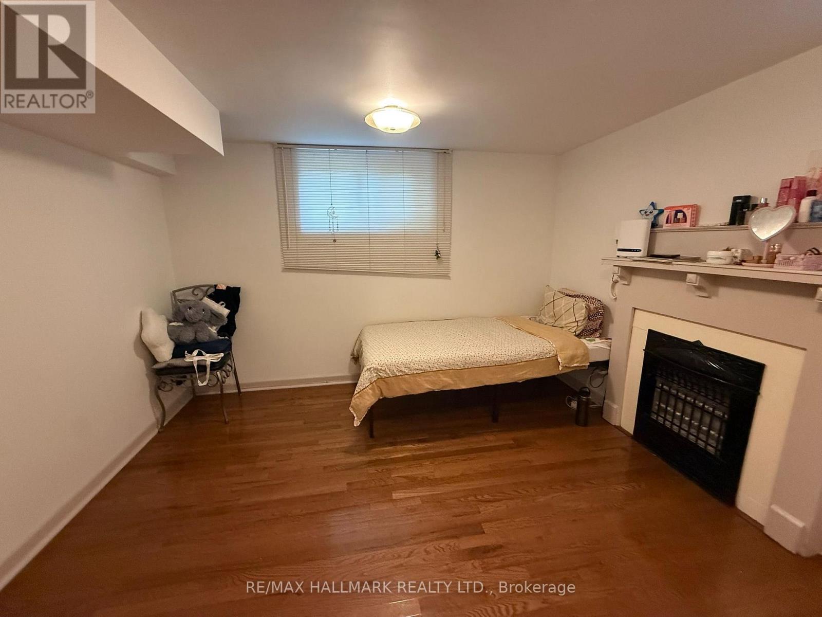 9 Macleod Street, Toronto, Ontario  M6L 2M7 - Photo 18 - W13765458