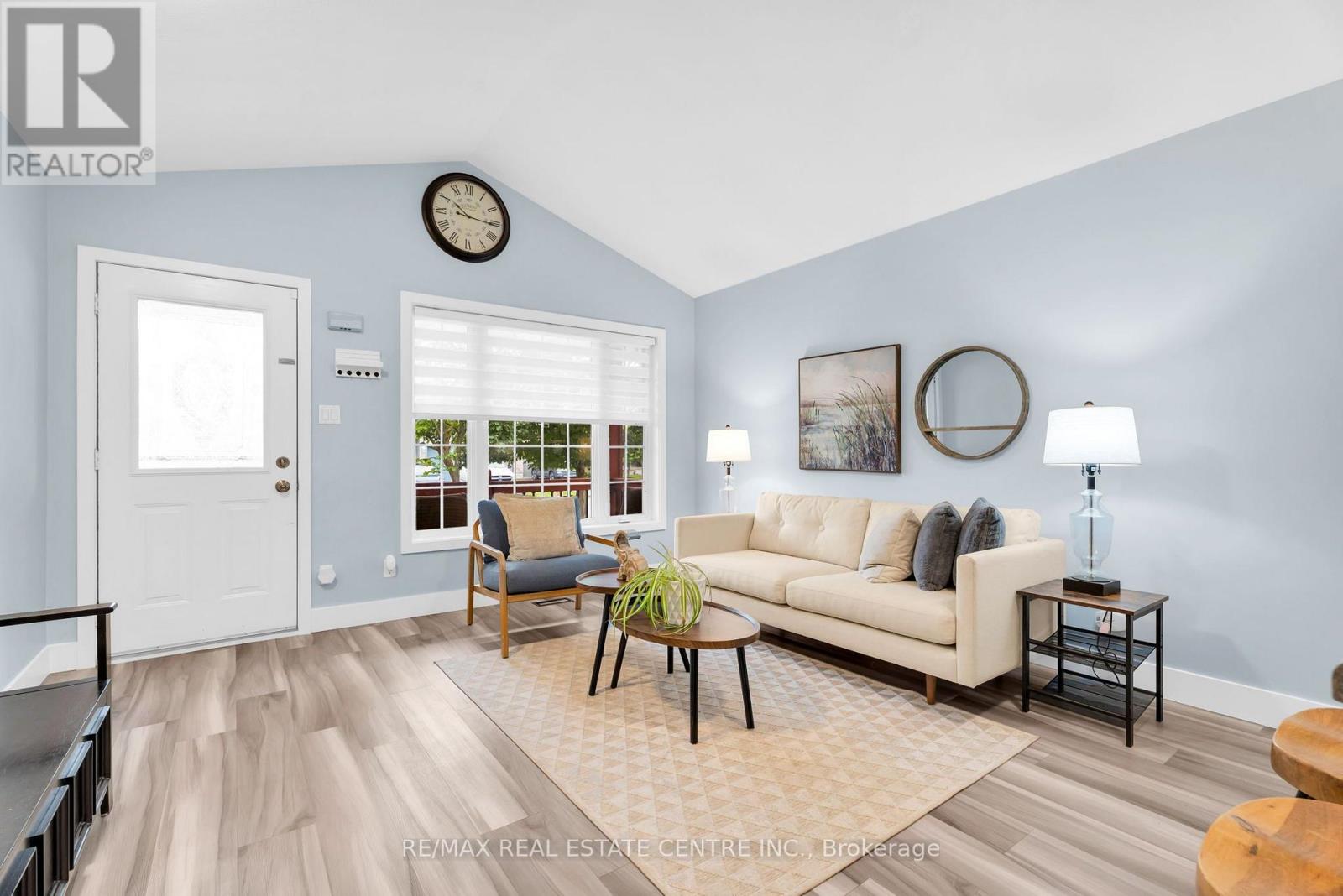 99 Glengarry Road, Orangeville, Ontario  L9W 5E4 - Photo 4 - W13765486