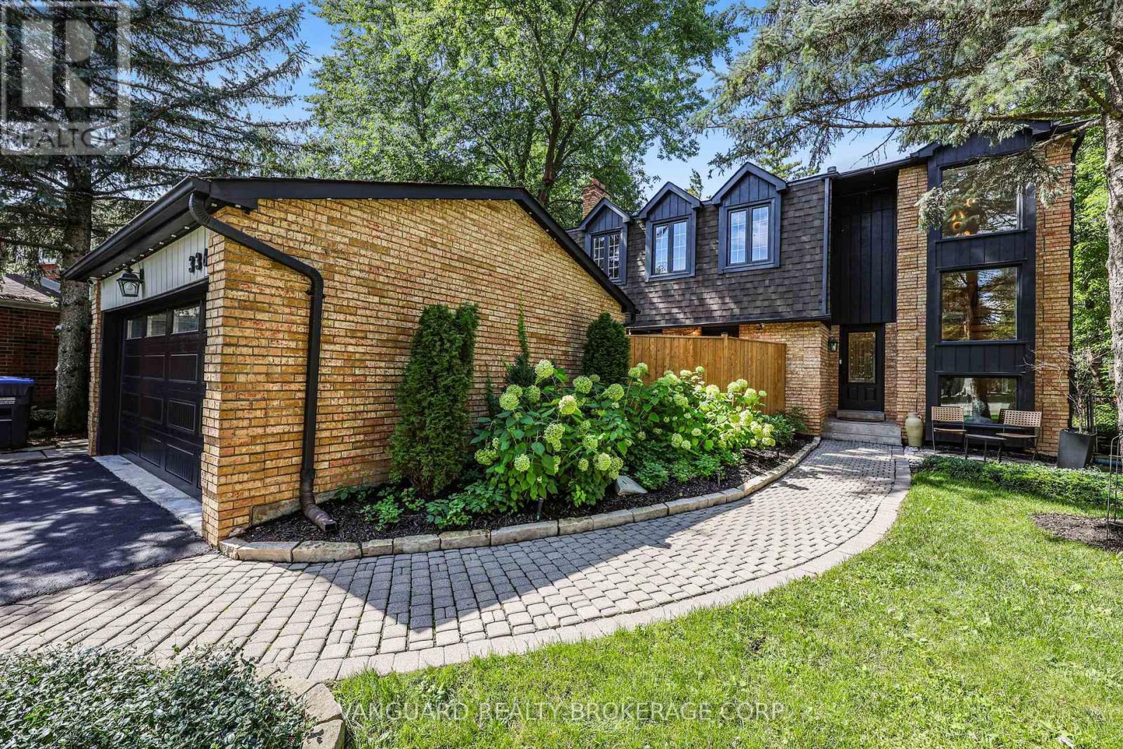 336 Dingle Court, Caledon, Ontario  L7E 4T1 - Photo 2 - W13765494