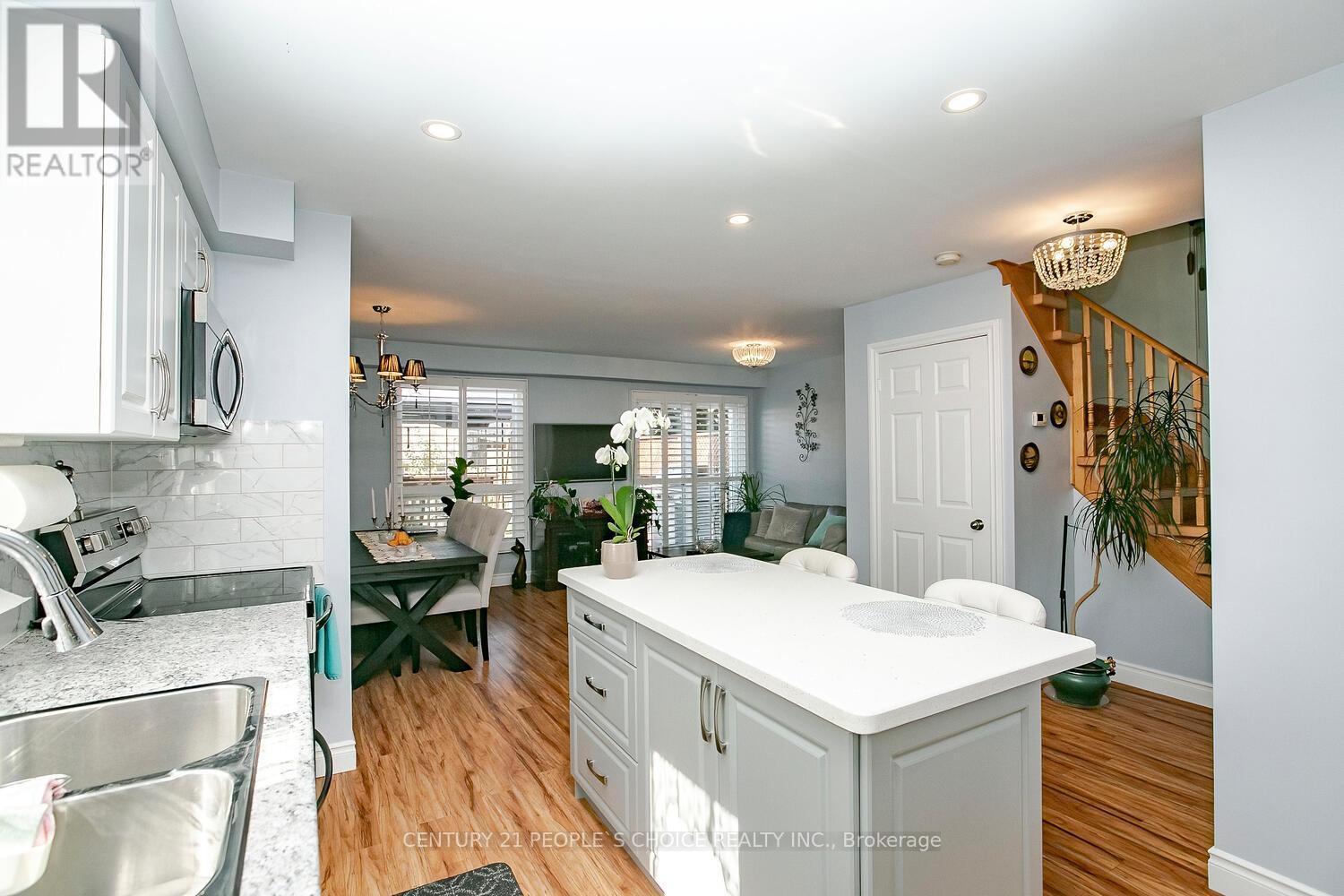18 Hood Crescent, Brampton, Ontario  L6Y 4S6 - Photo 11 - W13765612