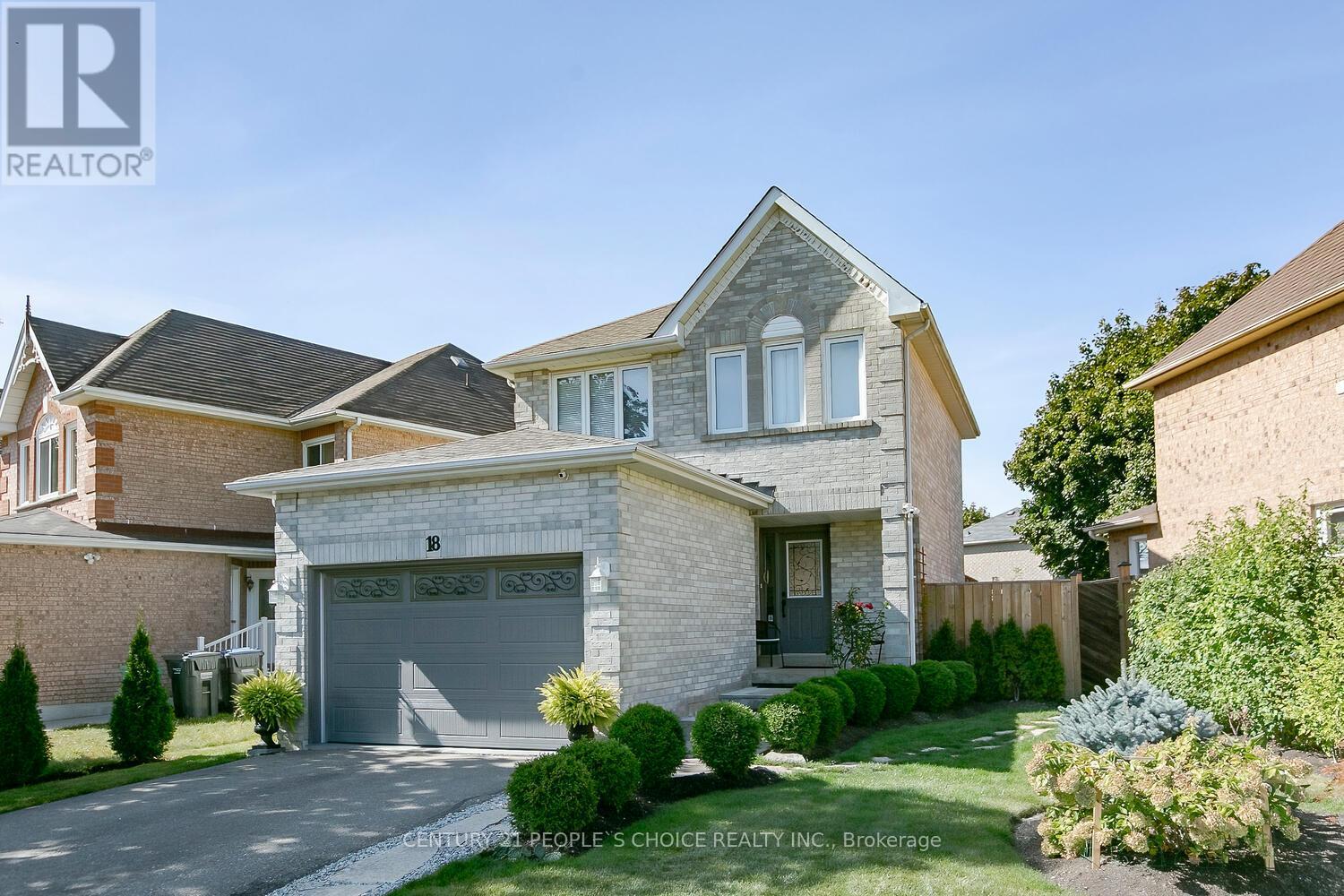 18 Hood Crescent, Brampton, Ontario  L6Y 4S6 - Photo 2 - W13765612