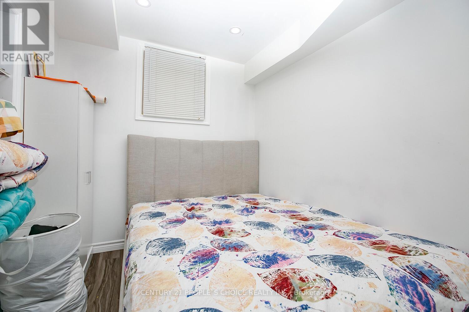 18 Hood Crescent, Brampton, Ontario  L6Y 4S6 - Photo 33 - W13765612
