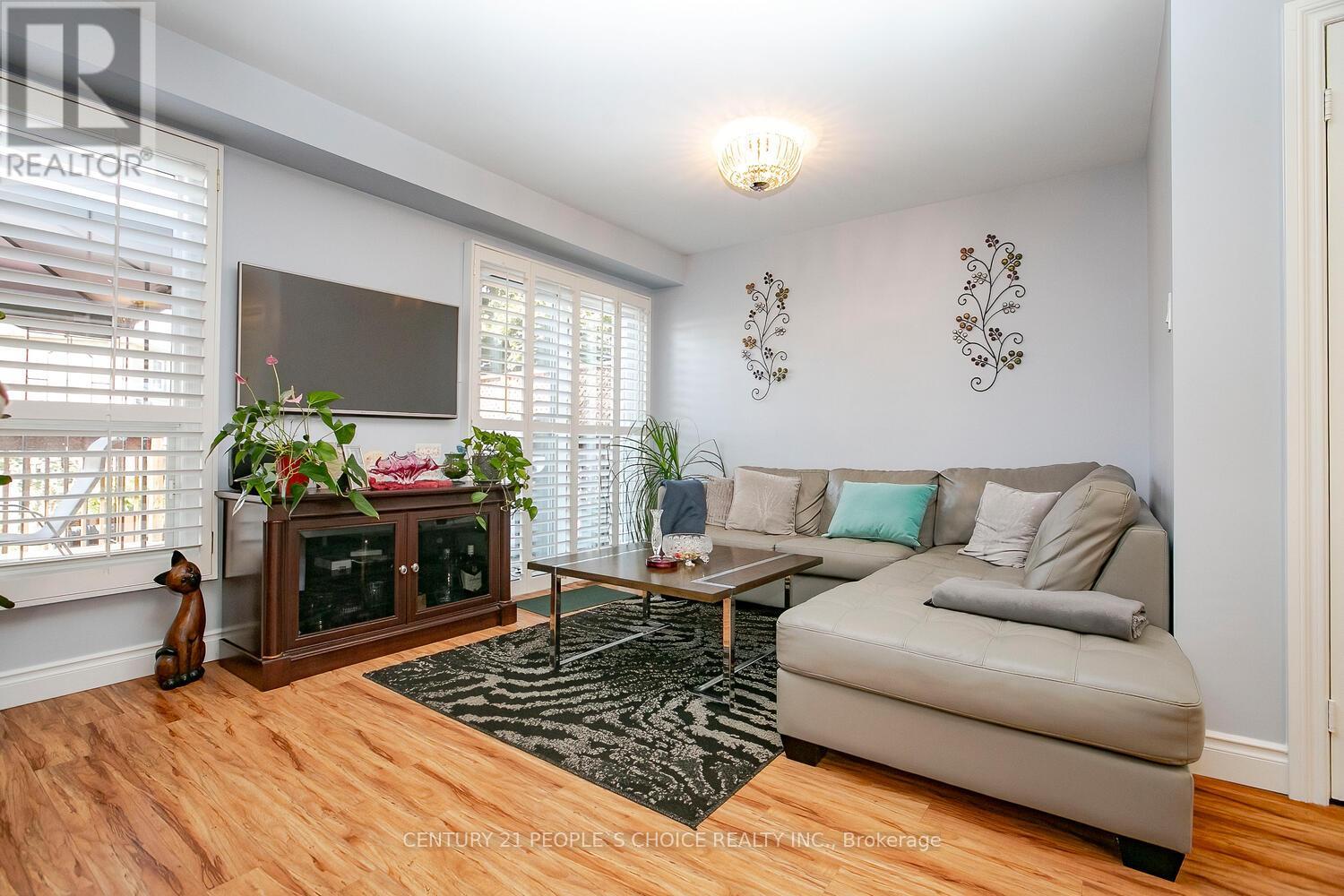 18 Hood Crescent, Brampton, Ontario  L6Y 4S6 - Photo 6 - W13765612