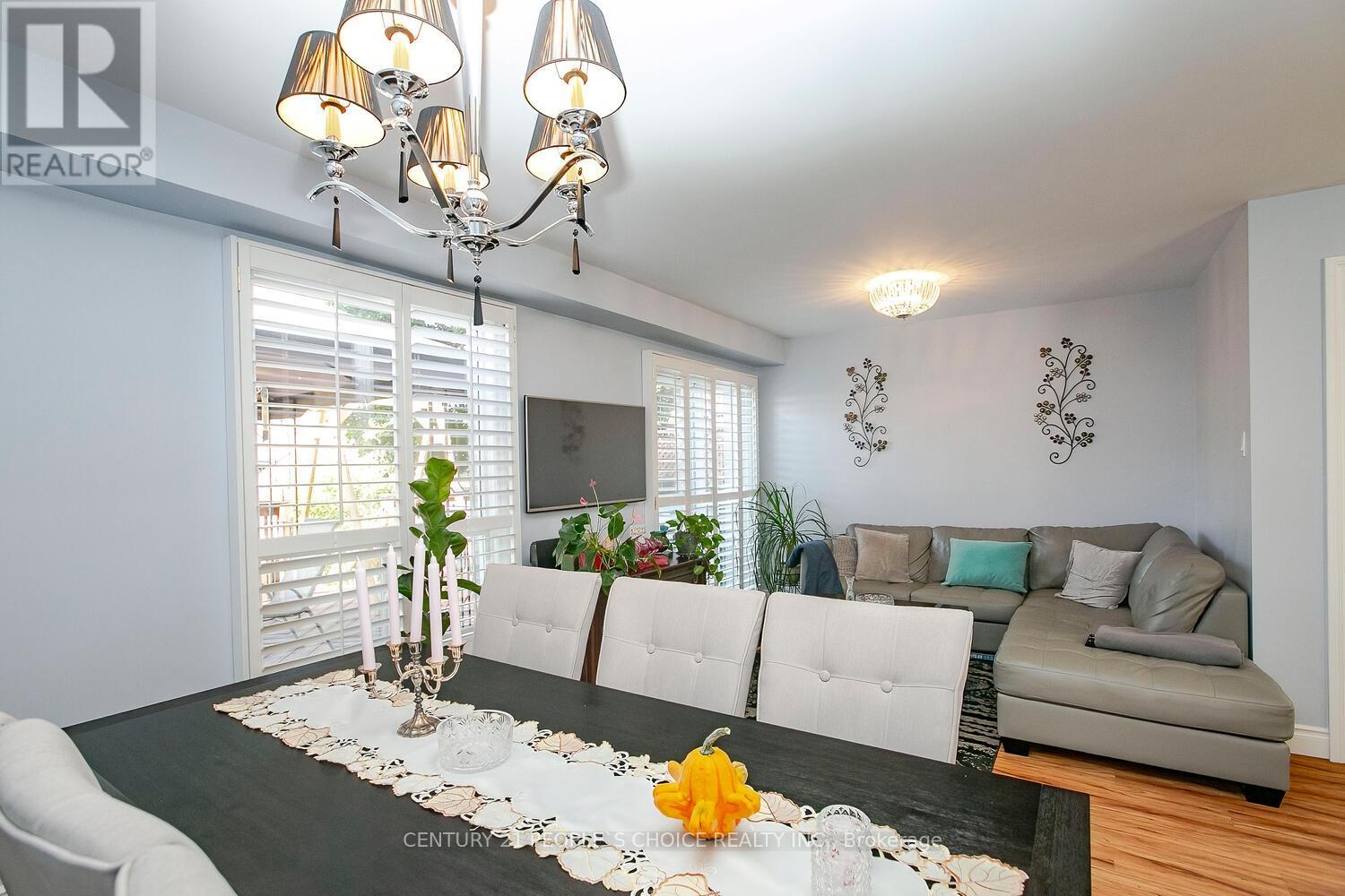 18 Hood Crescent, Brampton, Ontario  L6Y 4S6 - Photo 9 - W13765612