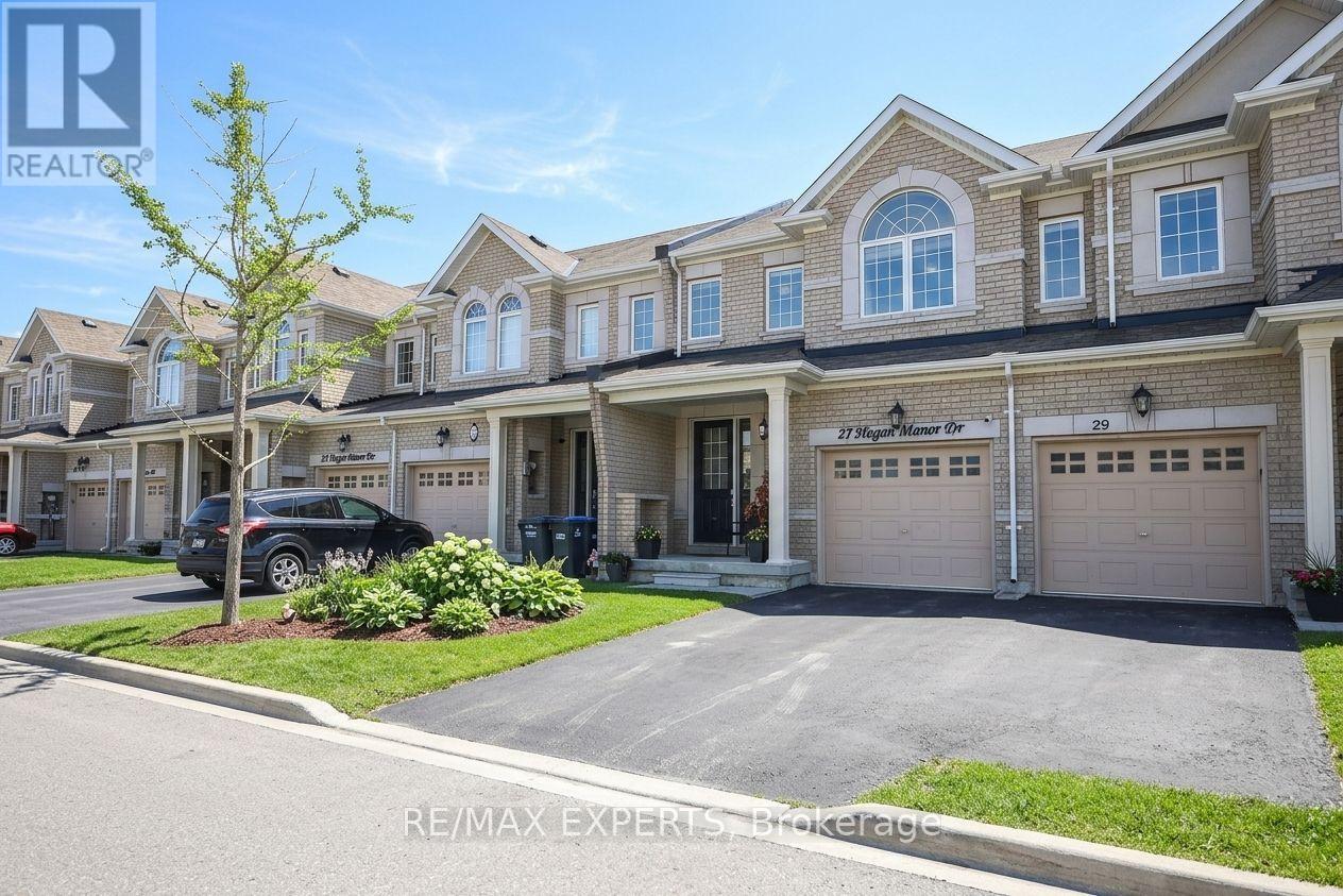 27 HOGAN MANOR DRIVE, Brampton, Ontario