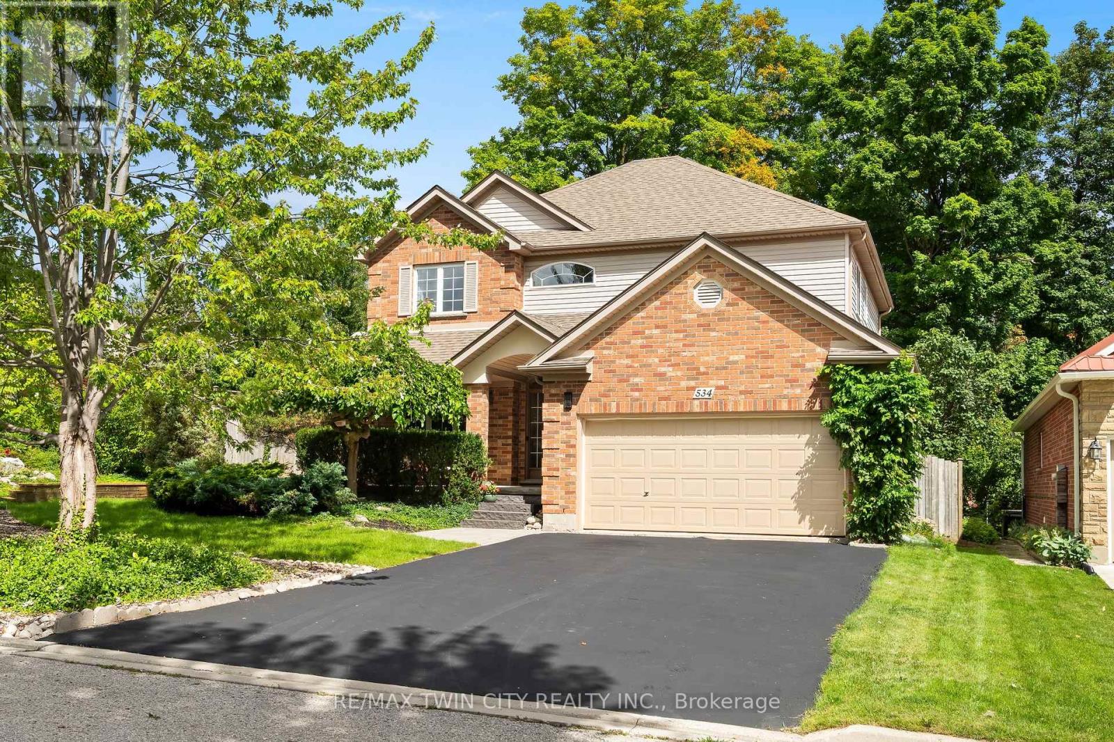 534 BIRCHLEAF WALK, Waterloo, Ontario