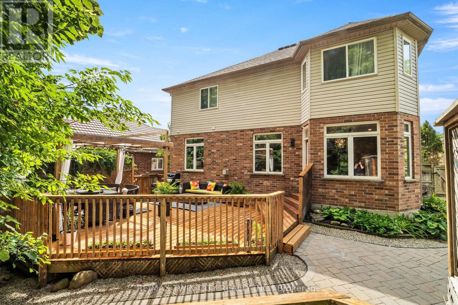 534 Birchleaf Walk, Waterloo, Ontario N2T 2W5 - Photo 44 - X13765554