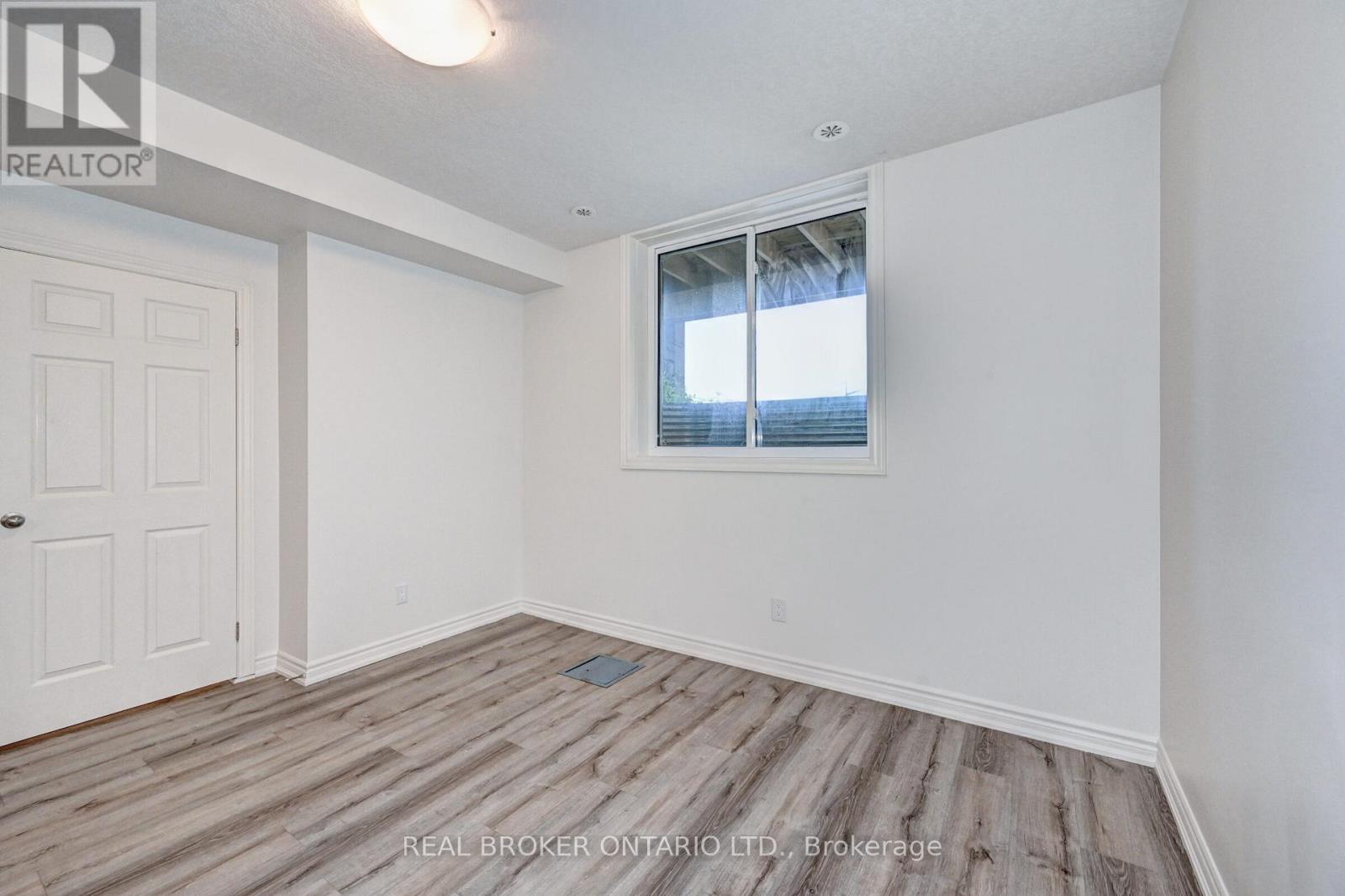 4a - 164 Heiman Street, Kitchener, Ontario N2M 3L9 - Photo 4 - X13765576