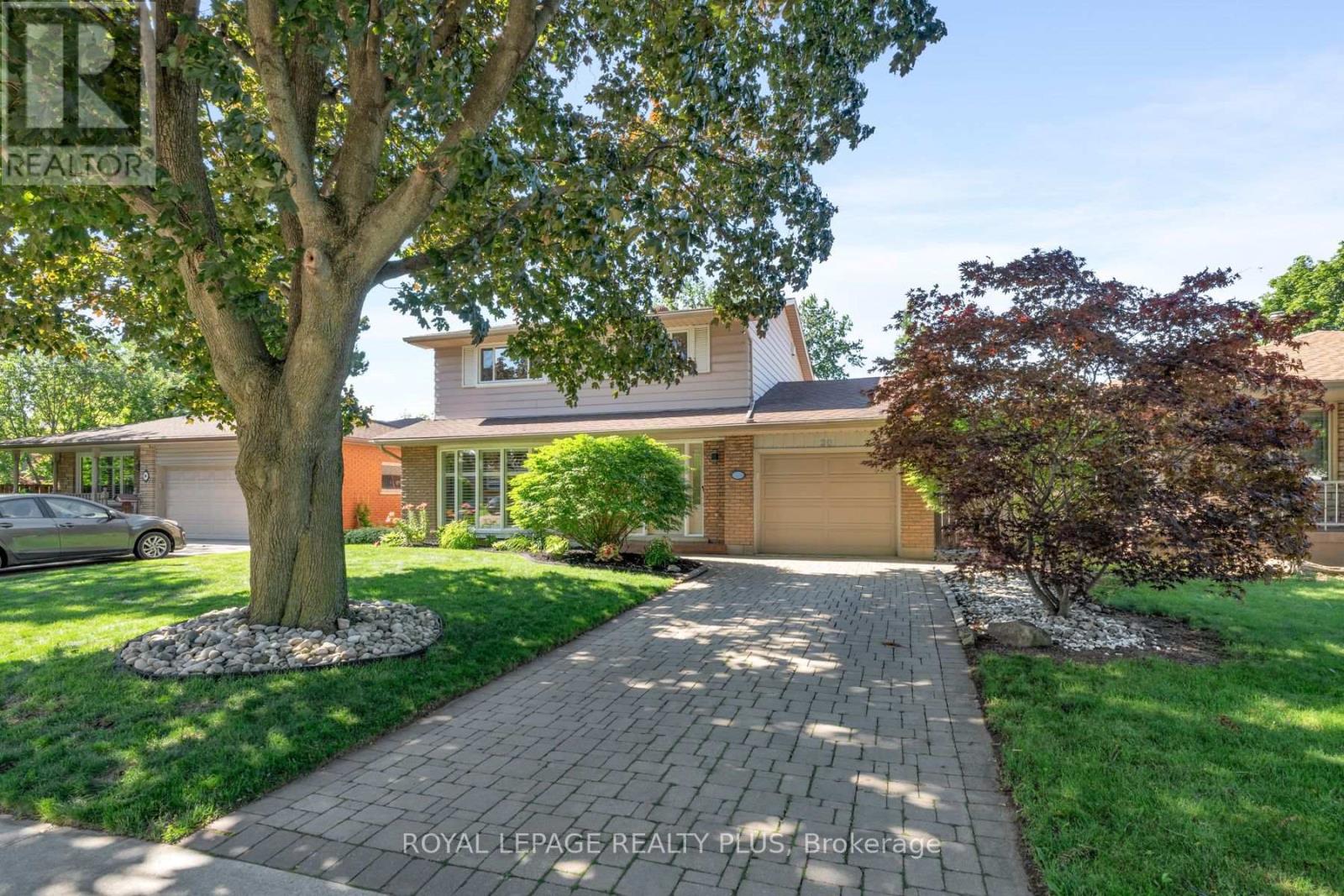 20 San Marino Crescent, Hamilton, Ontario  L9C 2B7 - Photo 2 - X13765626