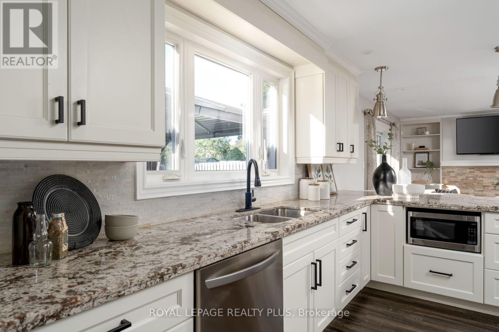 20 San Marino Crescent, Hamilton, Ontario  L9C 2B7 - Photo 4 - X13765626