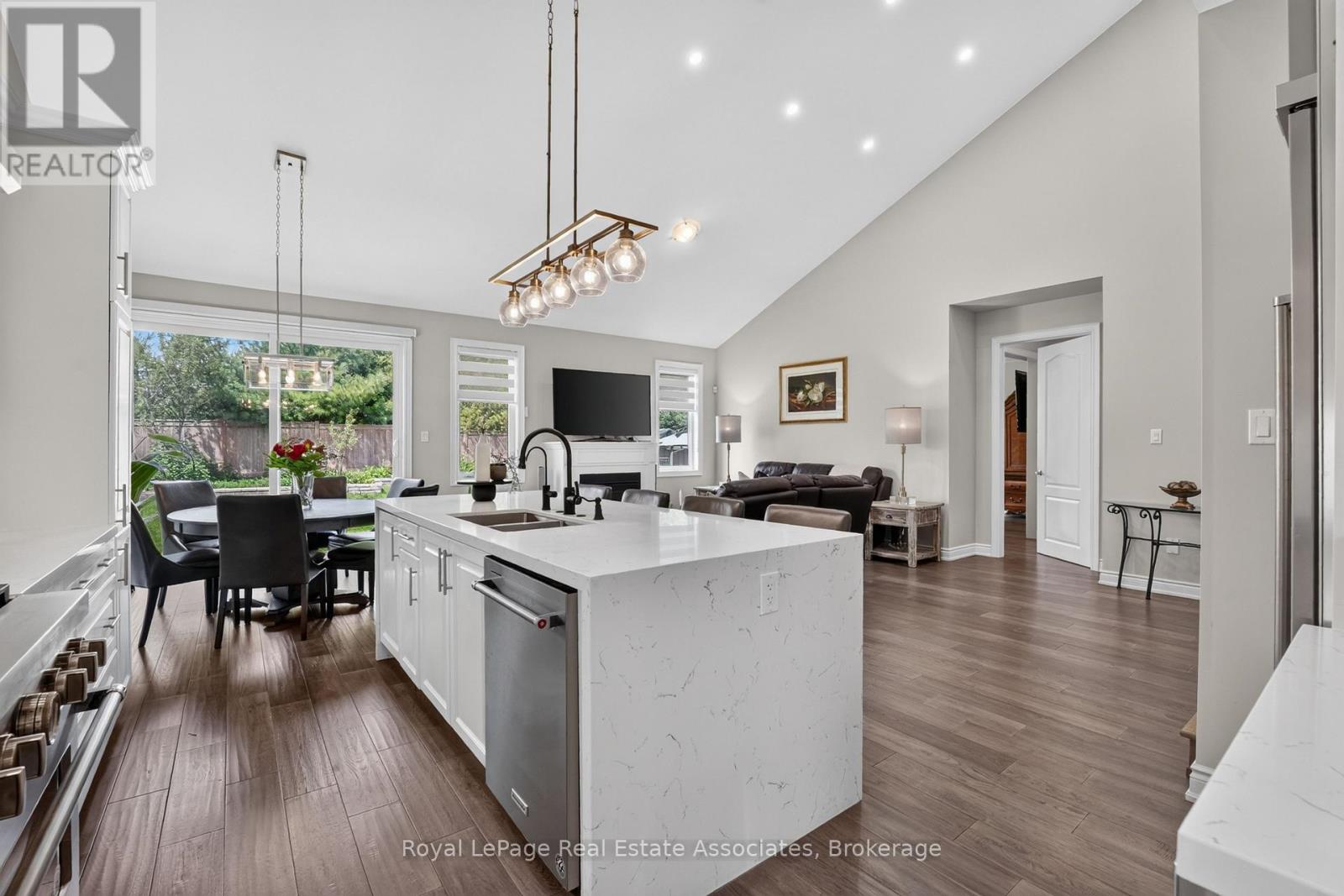 48 Harpin Way E, Centre Wellington, Ontario N1M 0E9 - Photo 10 - X13765634