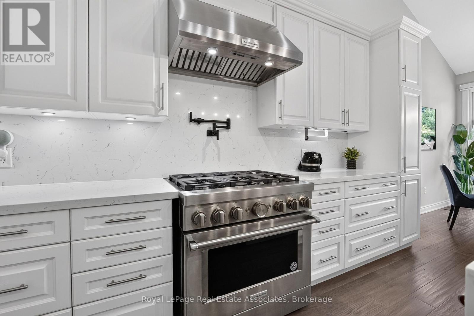 48 Harpin Way E, Centre Wellington, Ontario N1M 0E9 - Photo 12 - X13765634
