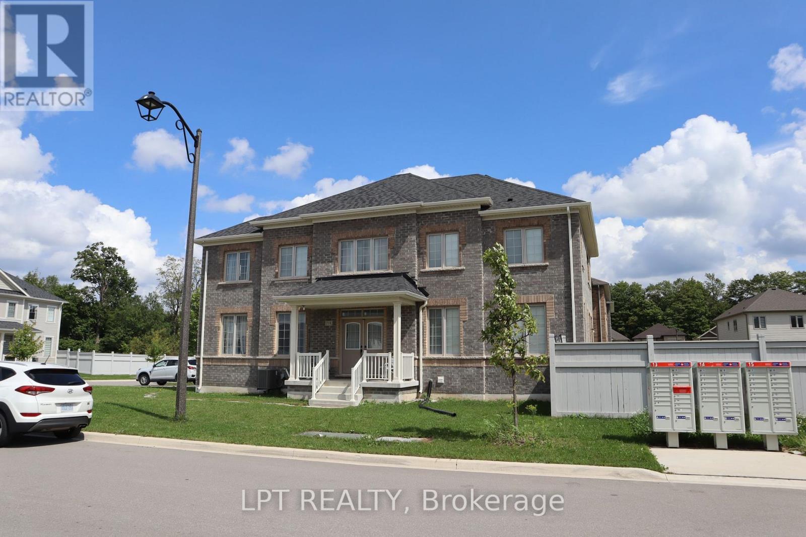 718 Anishinaabe Drive, Shelburne, Ontario  L9V 3Y6 - Photo 2 - X13764656