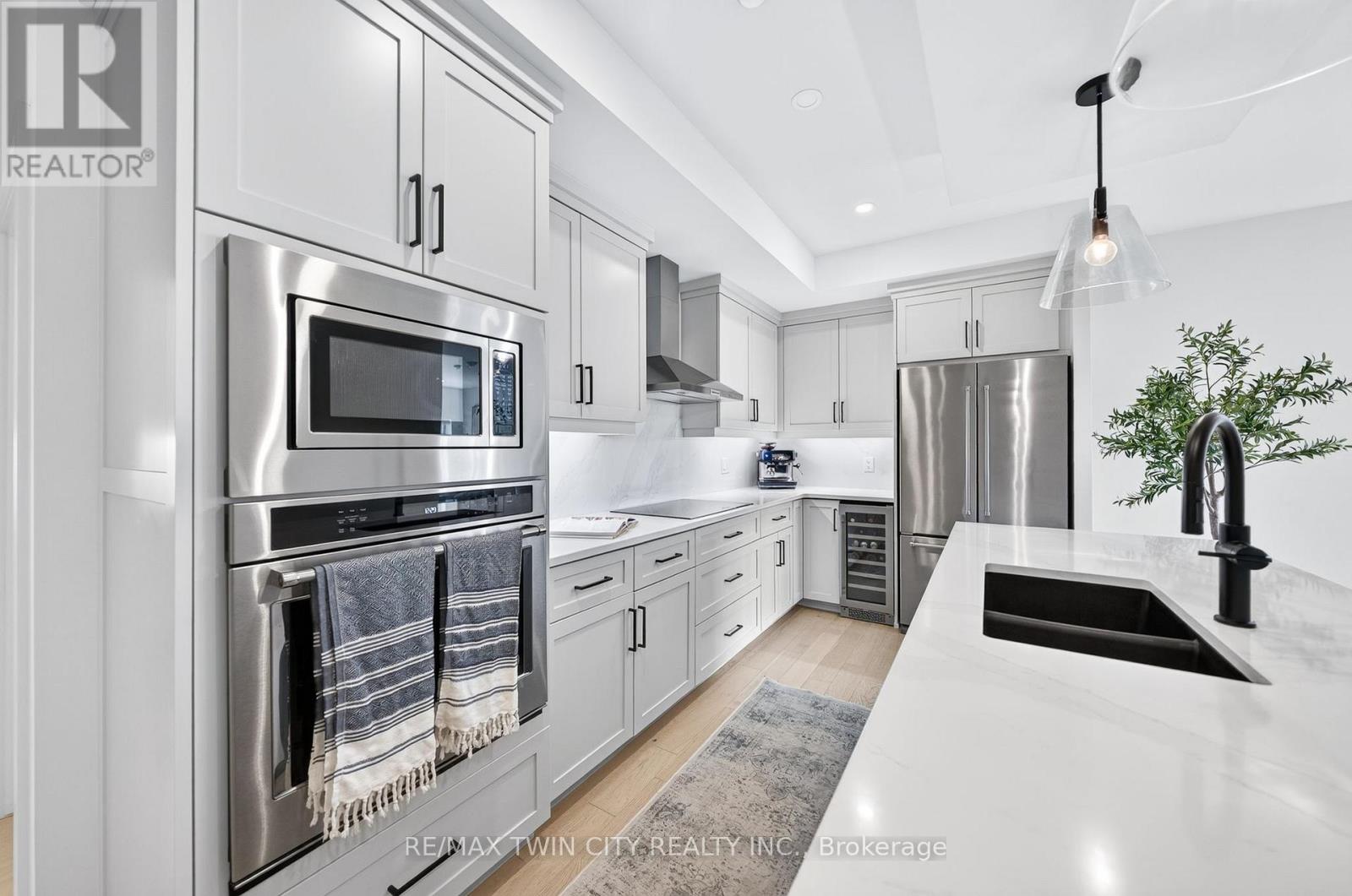 601 - 71 Wyndham Street S, Guelph, Ontario  N1E 5R3 - Photo 13 - X13763288
