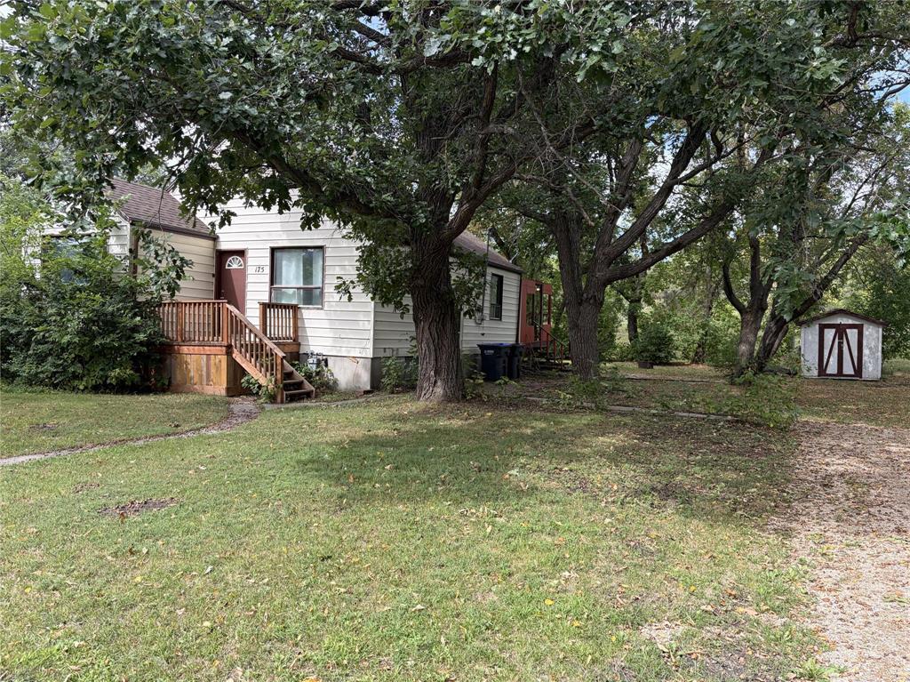 175 Waddell Avenue W, Dominion City, Manitoba  R0A 0H0 - Photo 0 - 202611512