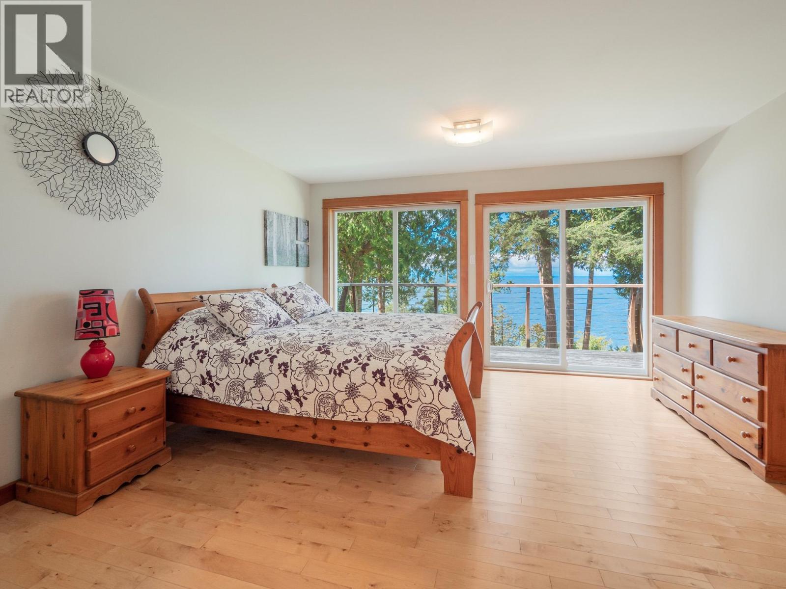1321 Gower Point Road, Gibsons, British Columbia  V0N 1V3 - Photo 13 - R3161775