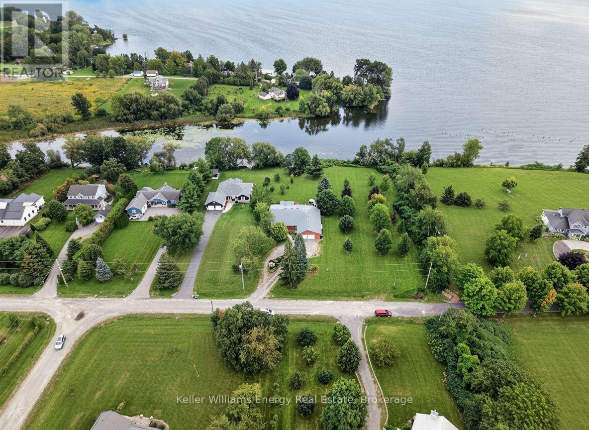 89 Smith's Bay Avenue, Prince Edward County (North Marysburg Ward), Ontario K0K 2T0 - Photo 2 - X13765706