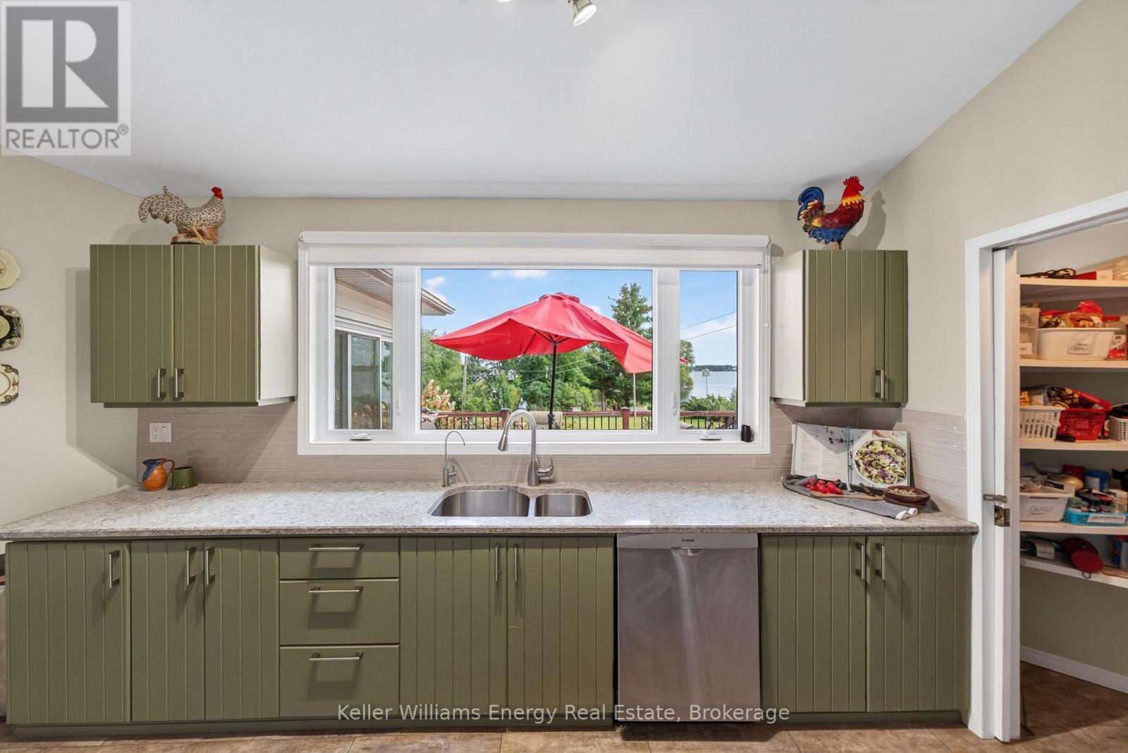 89 Smith's Bay Avenue, Prince Edward County (North Marysburg Ward), Ontario K0K 2T0 - Photo 7 - X13765706