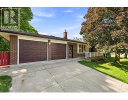 687 LUNDY'S LANE, Peterborough, Ontario
