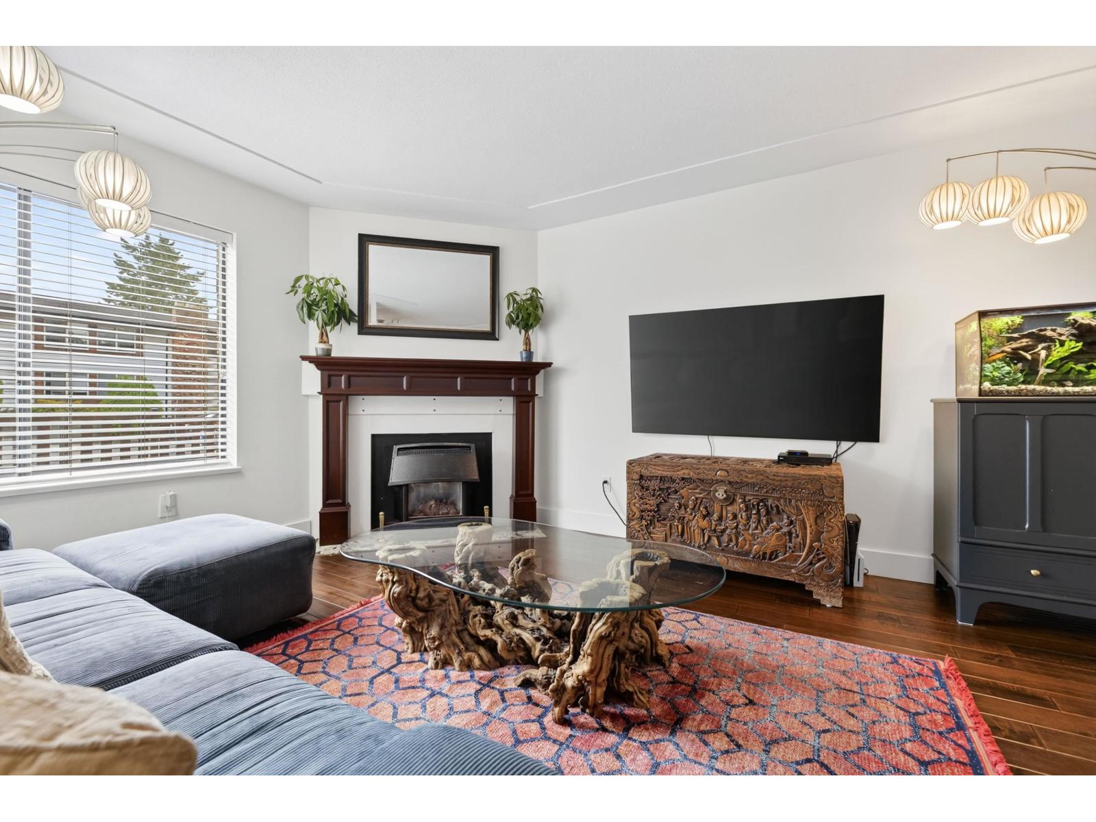 102 1424 Martin Street, White Rock, British Columbia  V4B 3W7 - Photo 3 - R3161867