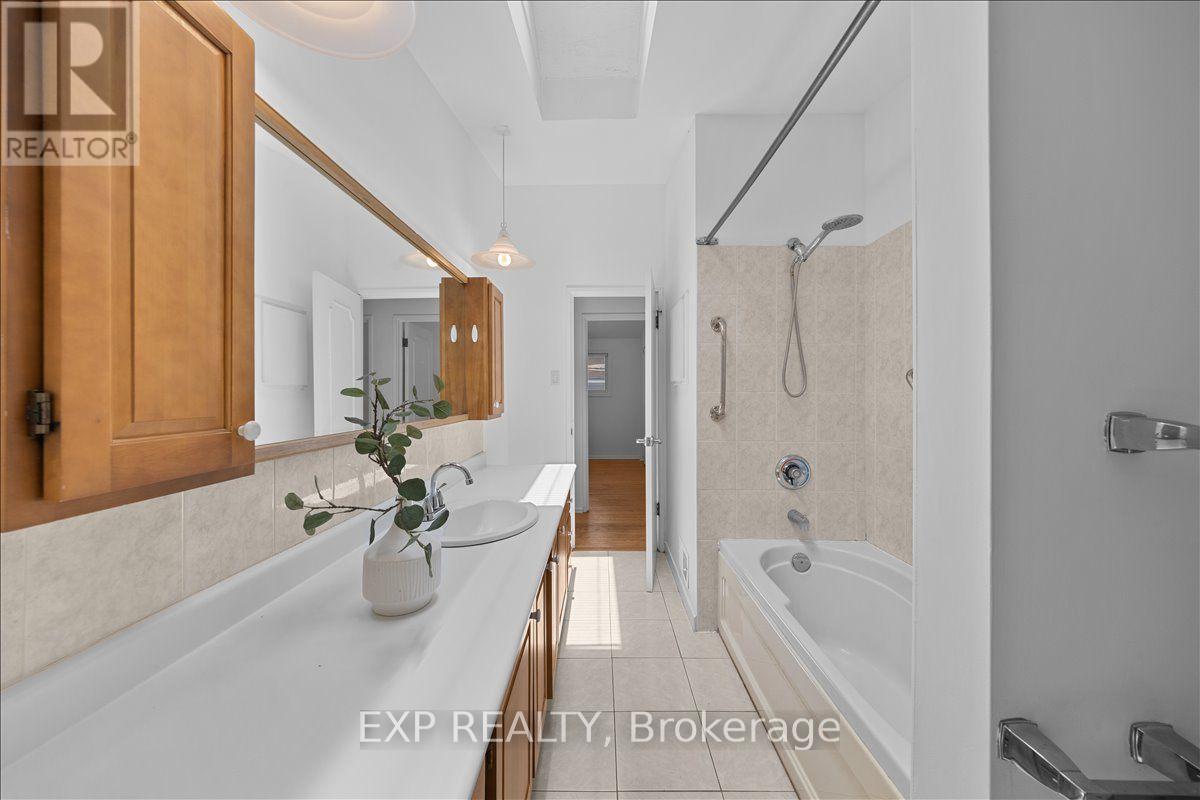 2335 Harding Road, Ottawa, Ontario  K1G 3B7 - Photo 25 - X13766118