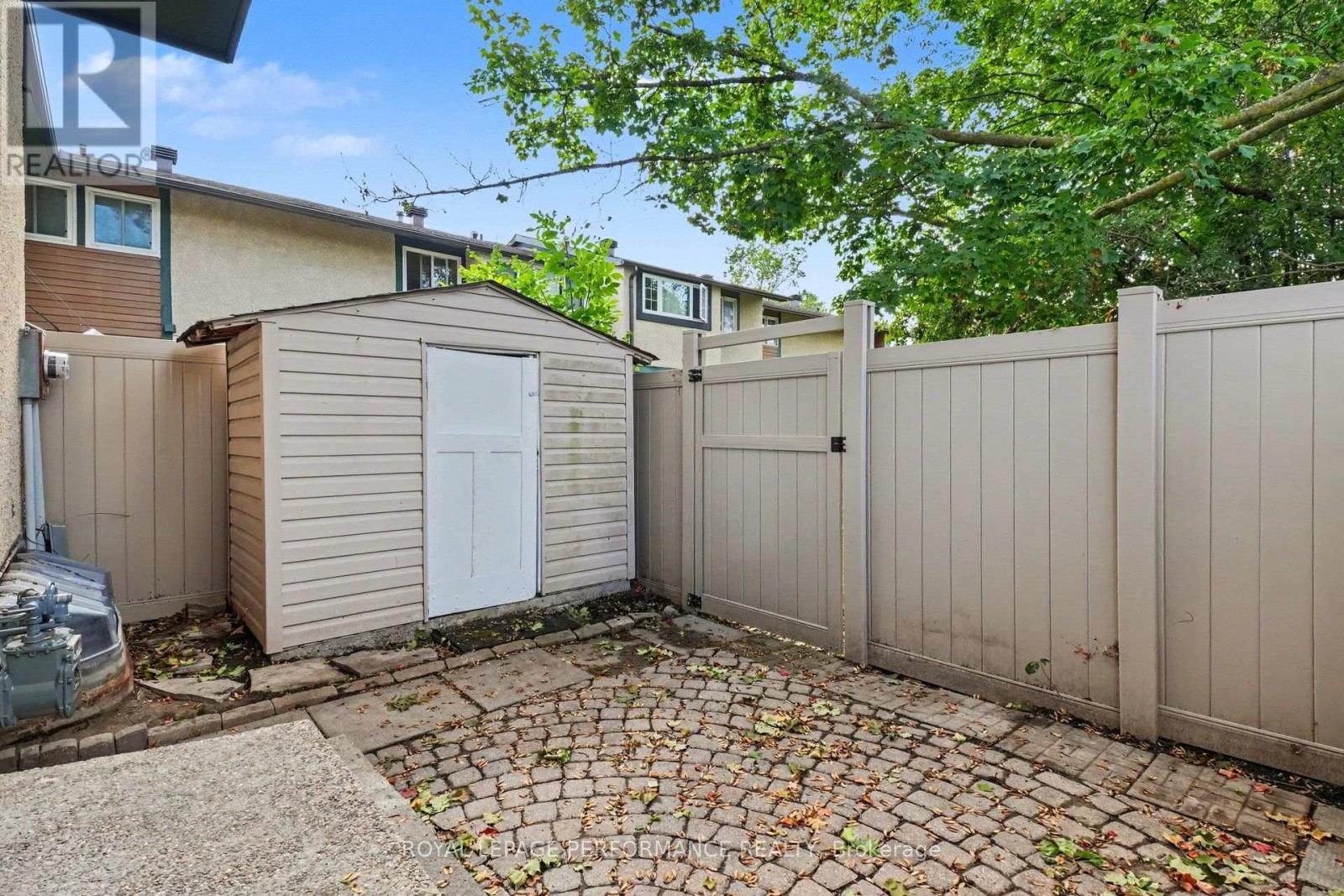 1394 Ridgebrook Drive, Ottawa, Ontario  K1B 4T2 - Photo 28 - X13766126