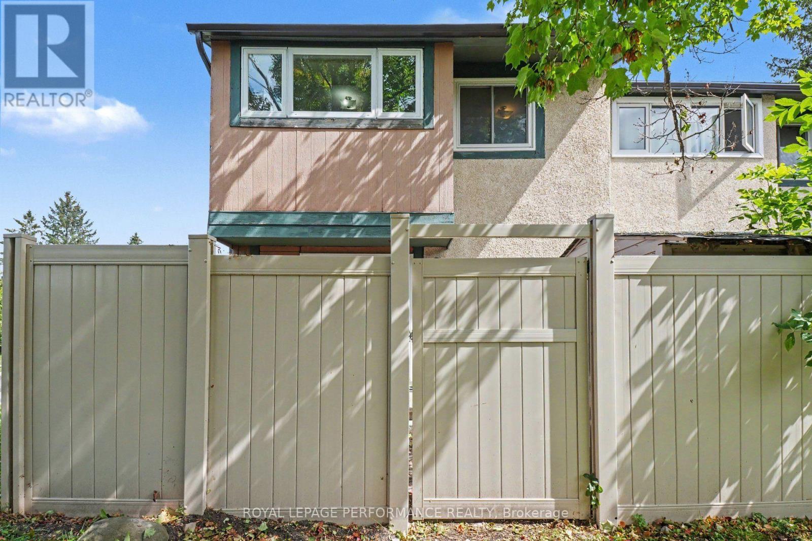 1394 Ridgebrook Drive, Ottawa, Ontario  K1B 4T2 - Photo 29 - X13766126