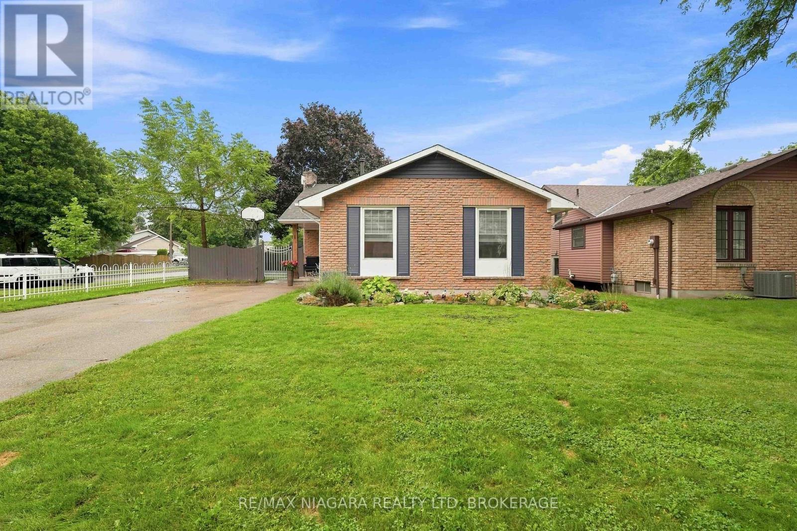 1 Belair Drive, St. Catharines, Ontario  L2N 6X7 - Photo 2 - X13765818