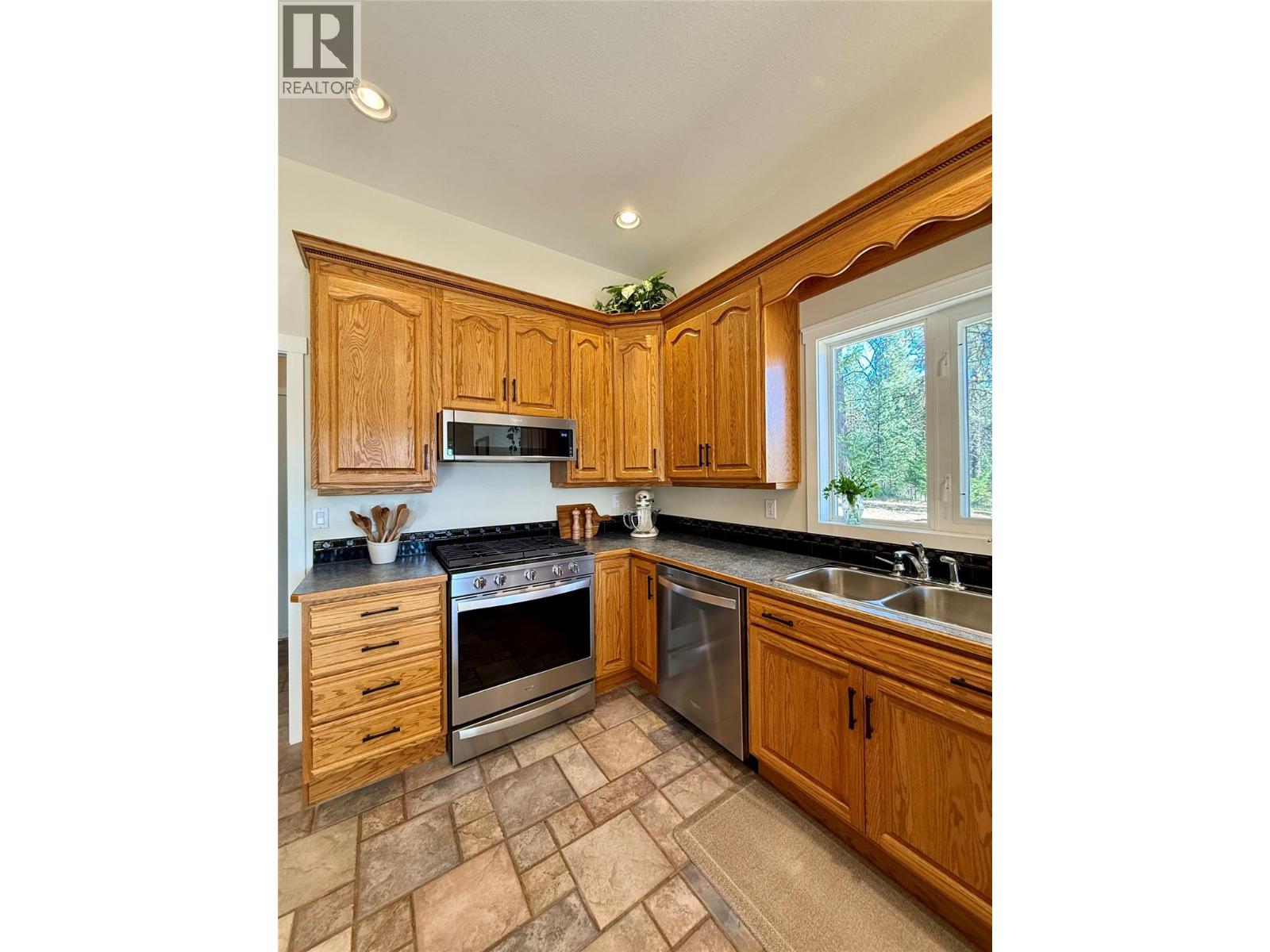 3301 Pine Ridge Road, Kimberley, British Columbia  V1A 3L5 - Photo 15 - 10399177